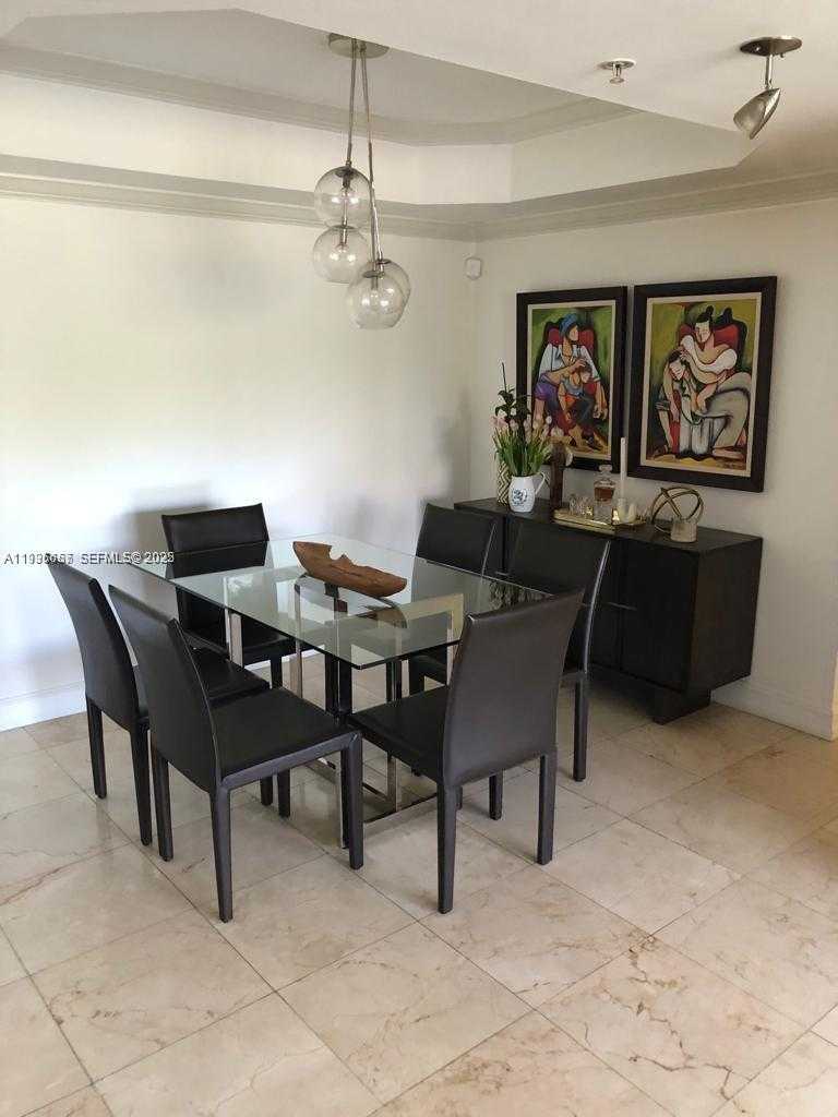 Small Image of 101 SIDONIA AVE #301, Coral Gables Number 5