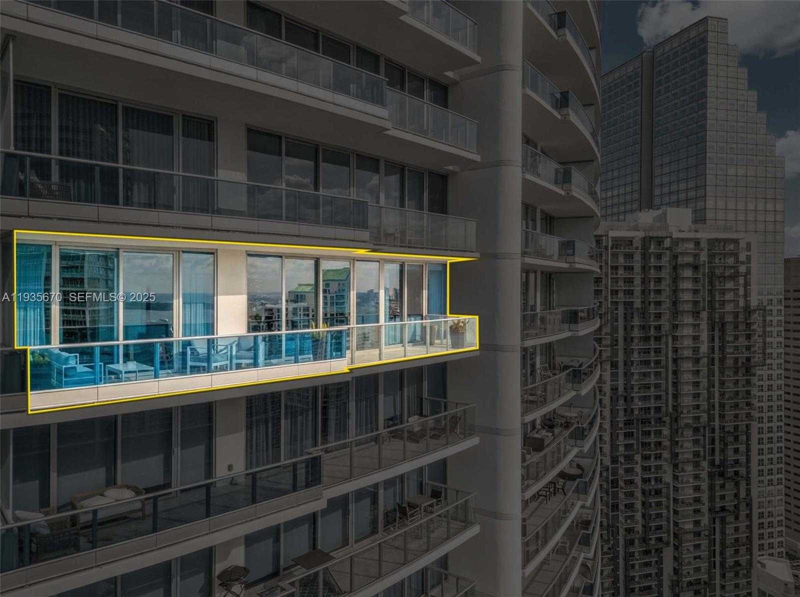 Small Image of 200 BISCAYNE BOULEVARD WAY #4408, Miami Number 21