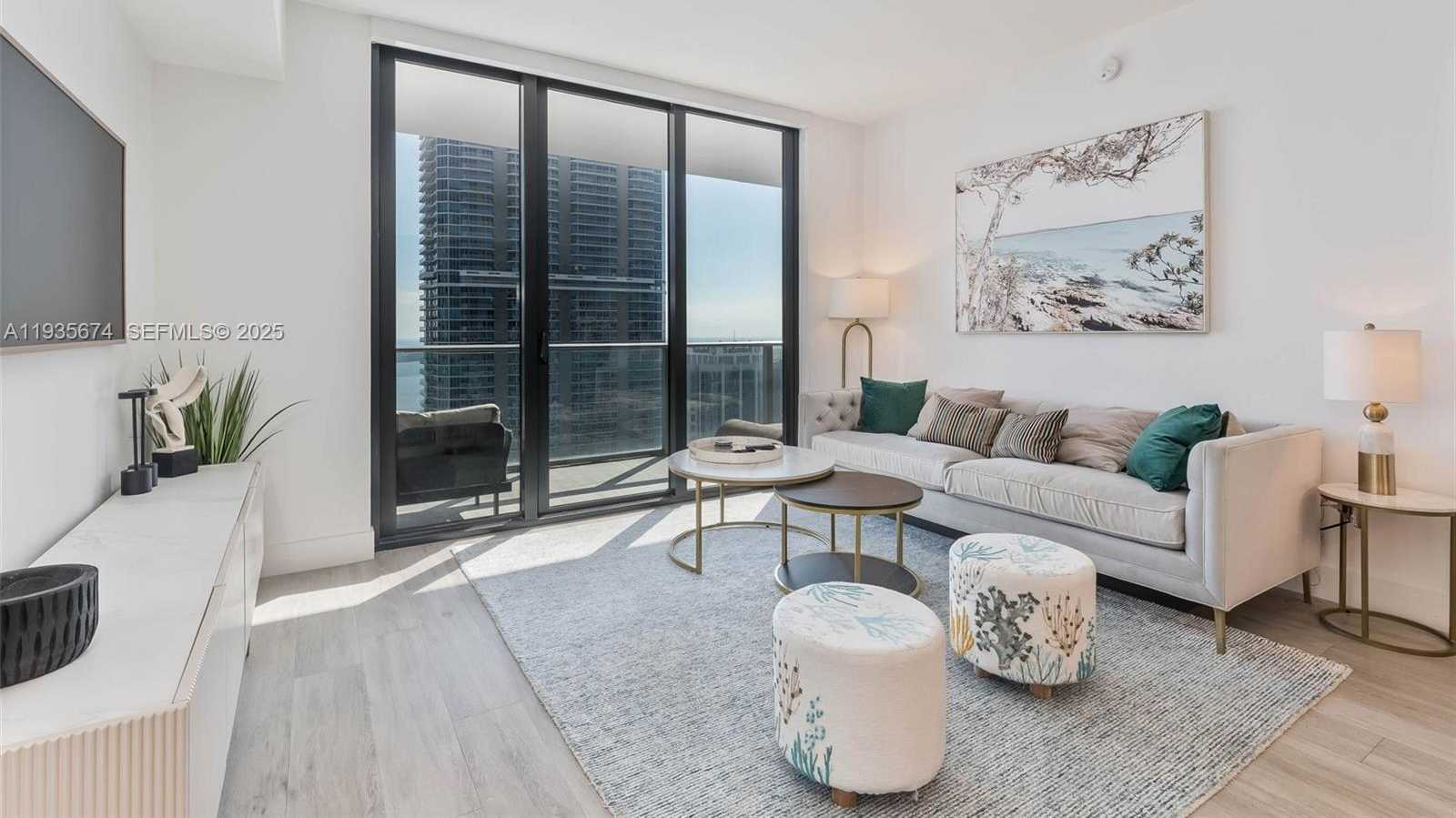 Small Image of Miami Number 2