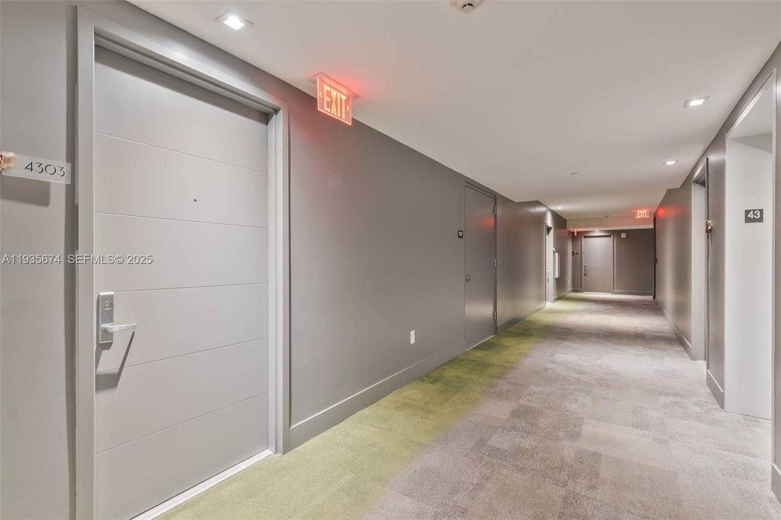 Small Image of Miami Number 35