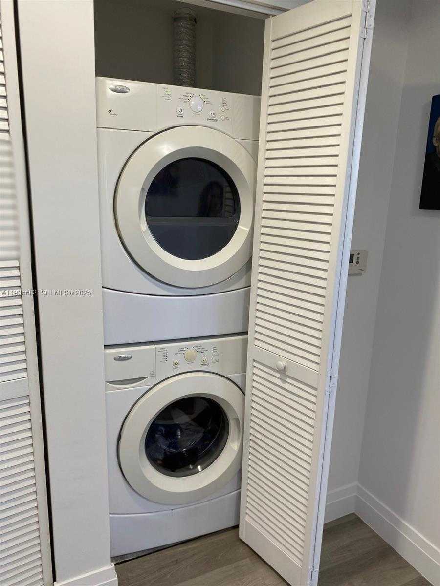 Small Image of 601 NORTH EAST 23RD ST #706, Miami Number 15