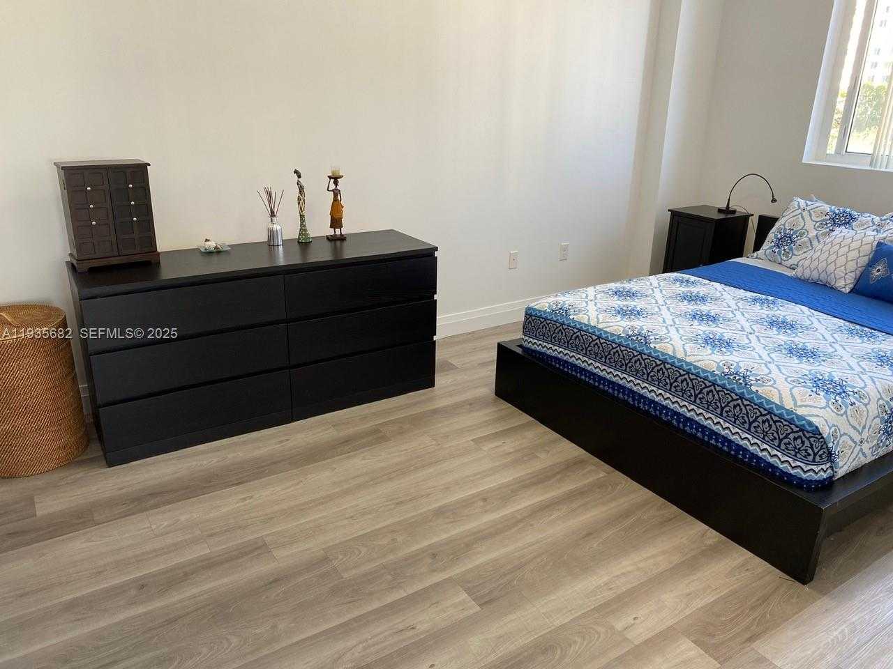 Small Image of 601 NORTH EAST 23RD ST #706, Miami Number 8