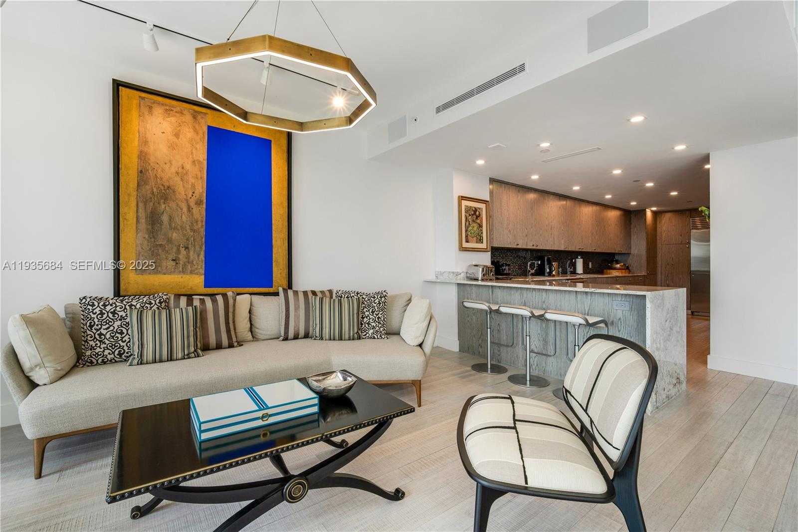 Small Image of 430 GRAND BAY DR #1204, Key Biscayne Number 10