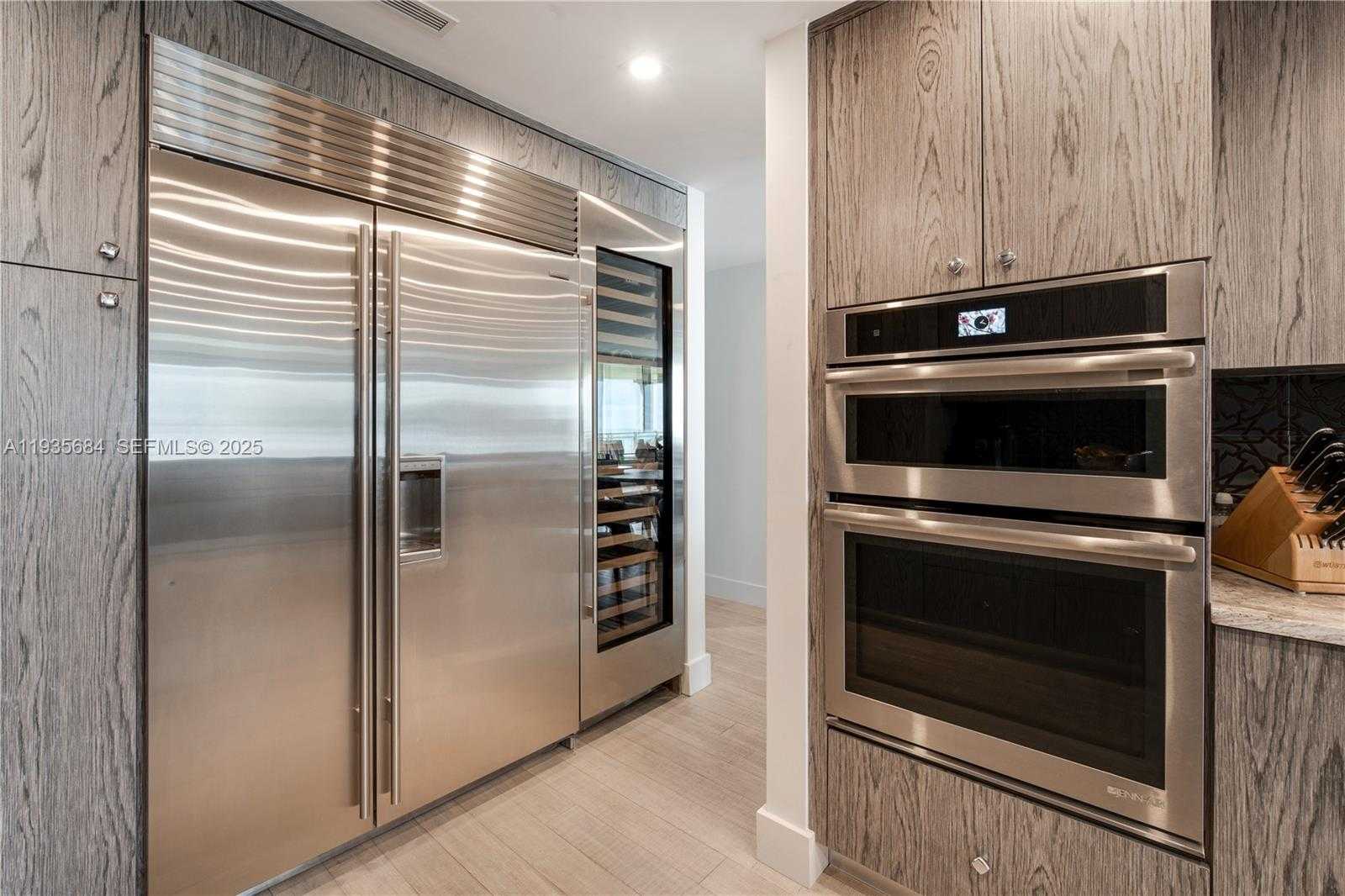 Small Image of 430 GRAND BAY DR #1204, Key Biscayne Number 16