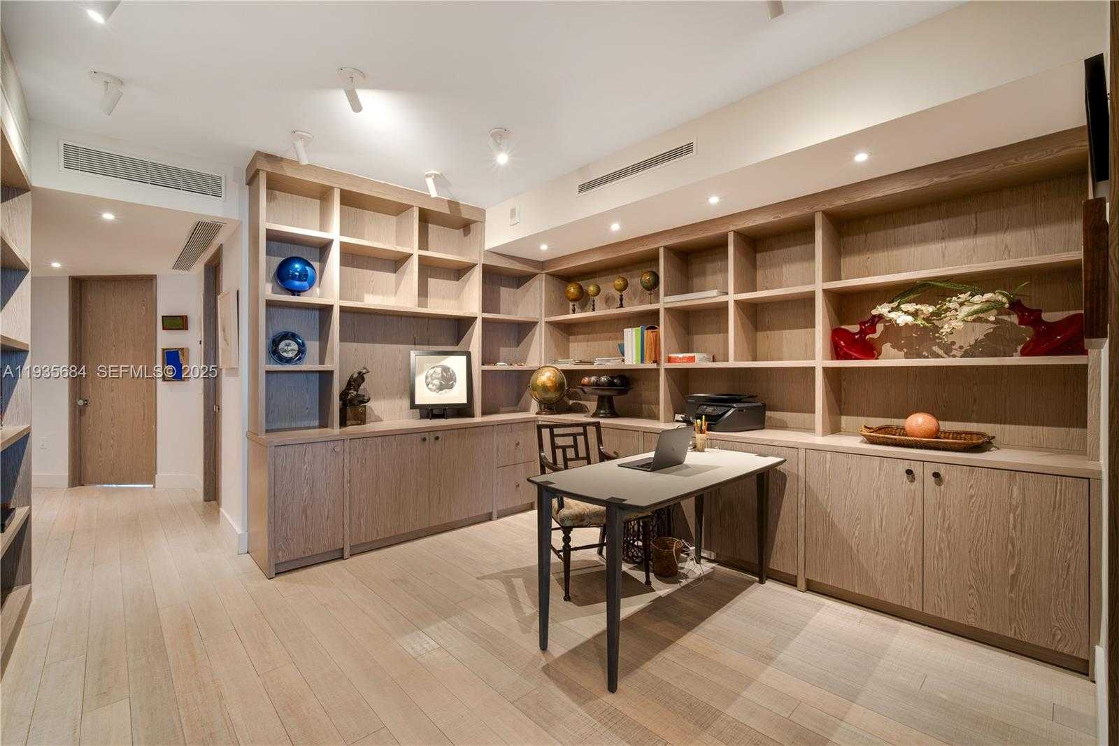 Small Image of 430 GRAND BAY DR #1204, Key Biscayne Number 18