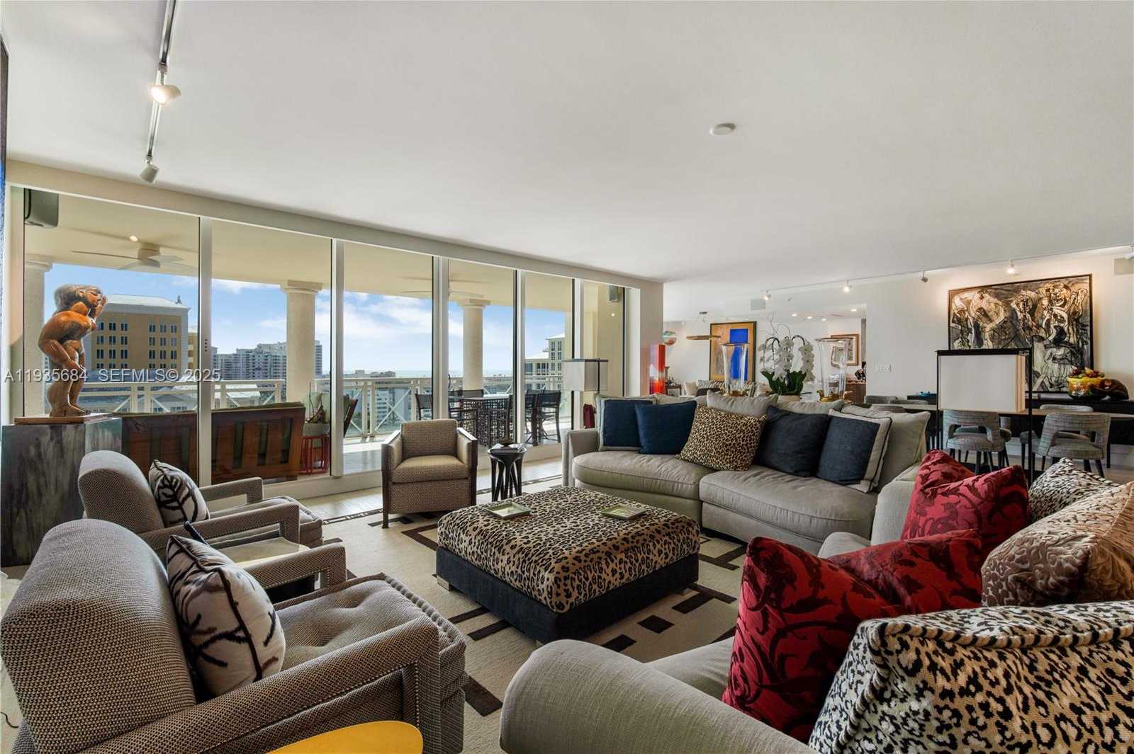 Small Image of 430 GRAND BAY DR #1204, Key Biscayne Number 2