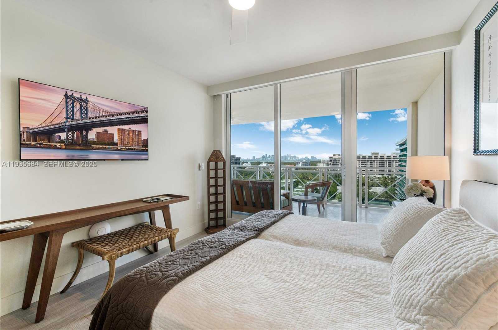 Small Image of 430 GRAND BAY DR #1204, Key Biscayne Number 24