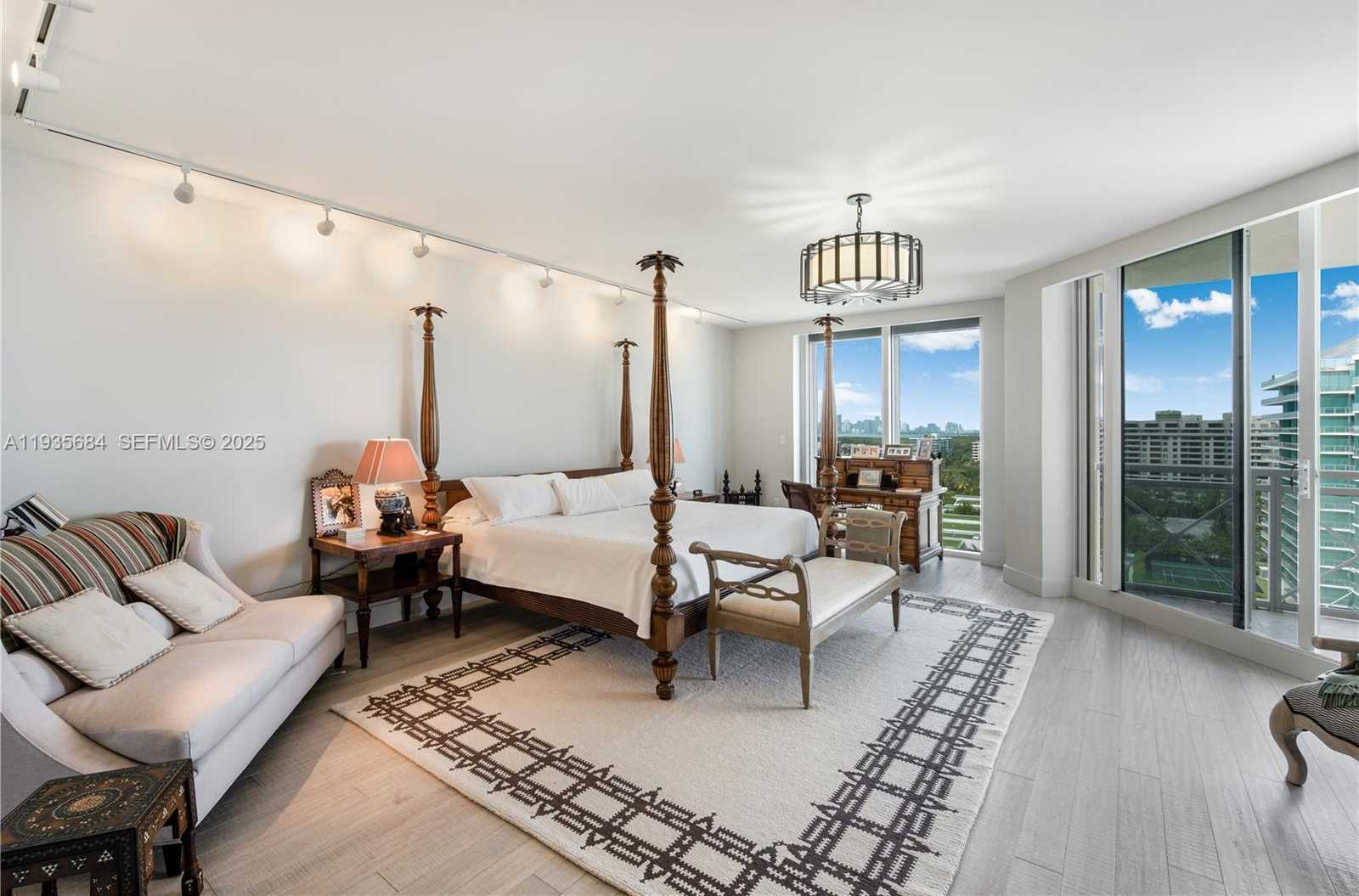 Small Image of 430 GRAND BAY DR #1204, Key Biscayne Number 35