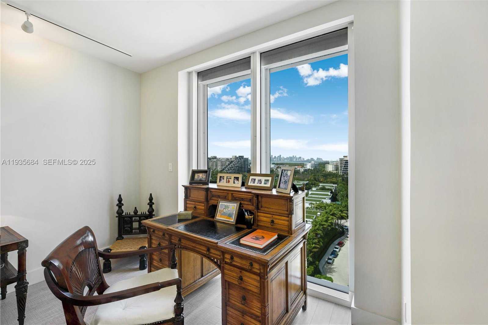Small Image of 430 GRAND BAY DR #1204, Key Biscayne Number 36