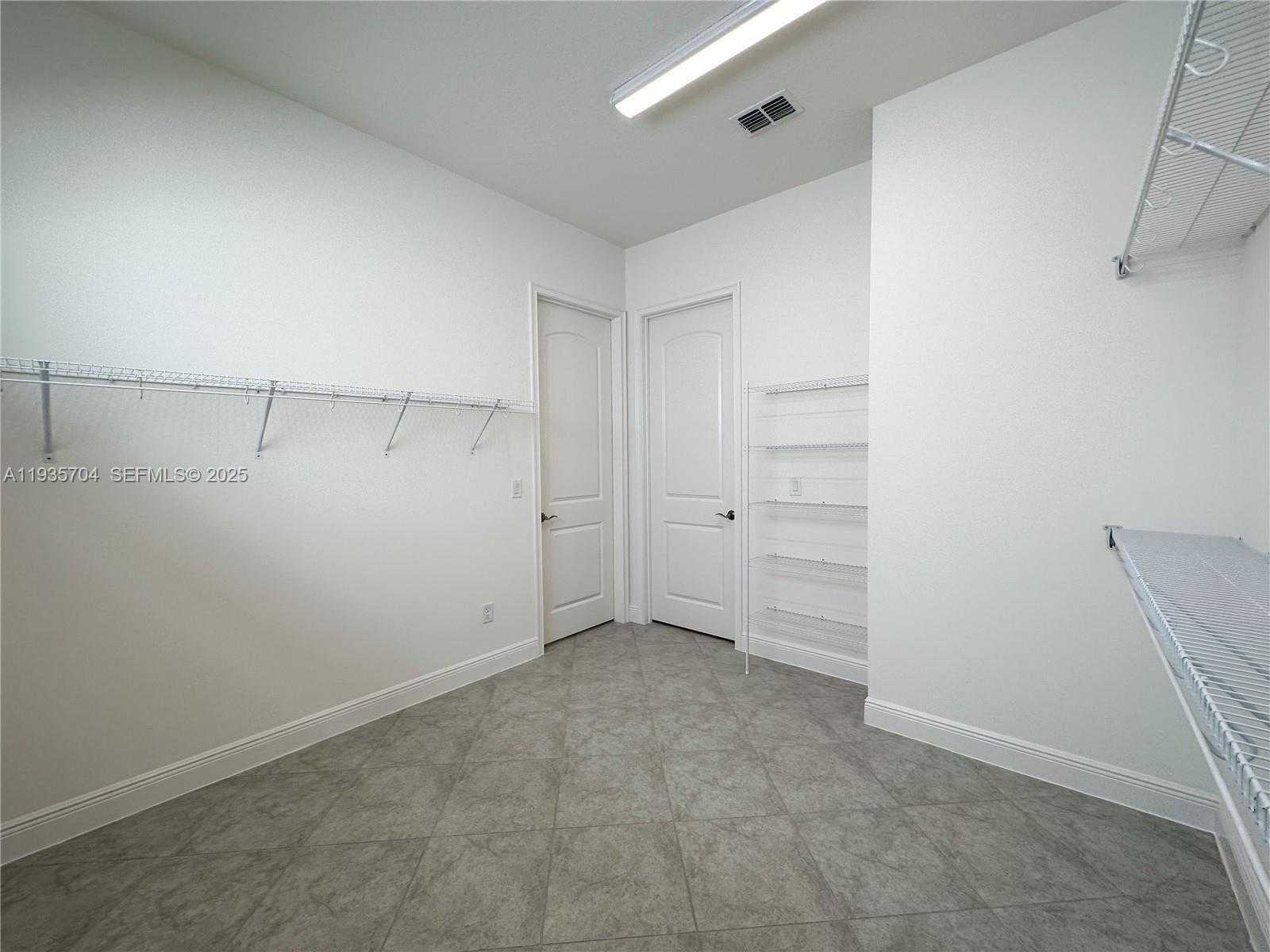 Small Image of 13646 ABBERWICK, Orlando Number 9