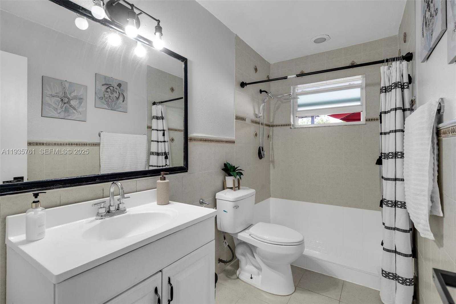 Small Image of 6841 NORTH WEST 7TH CT, Margate Number 16