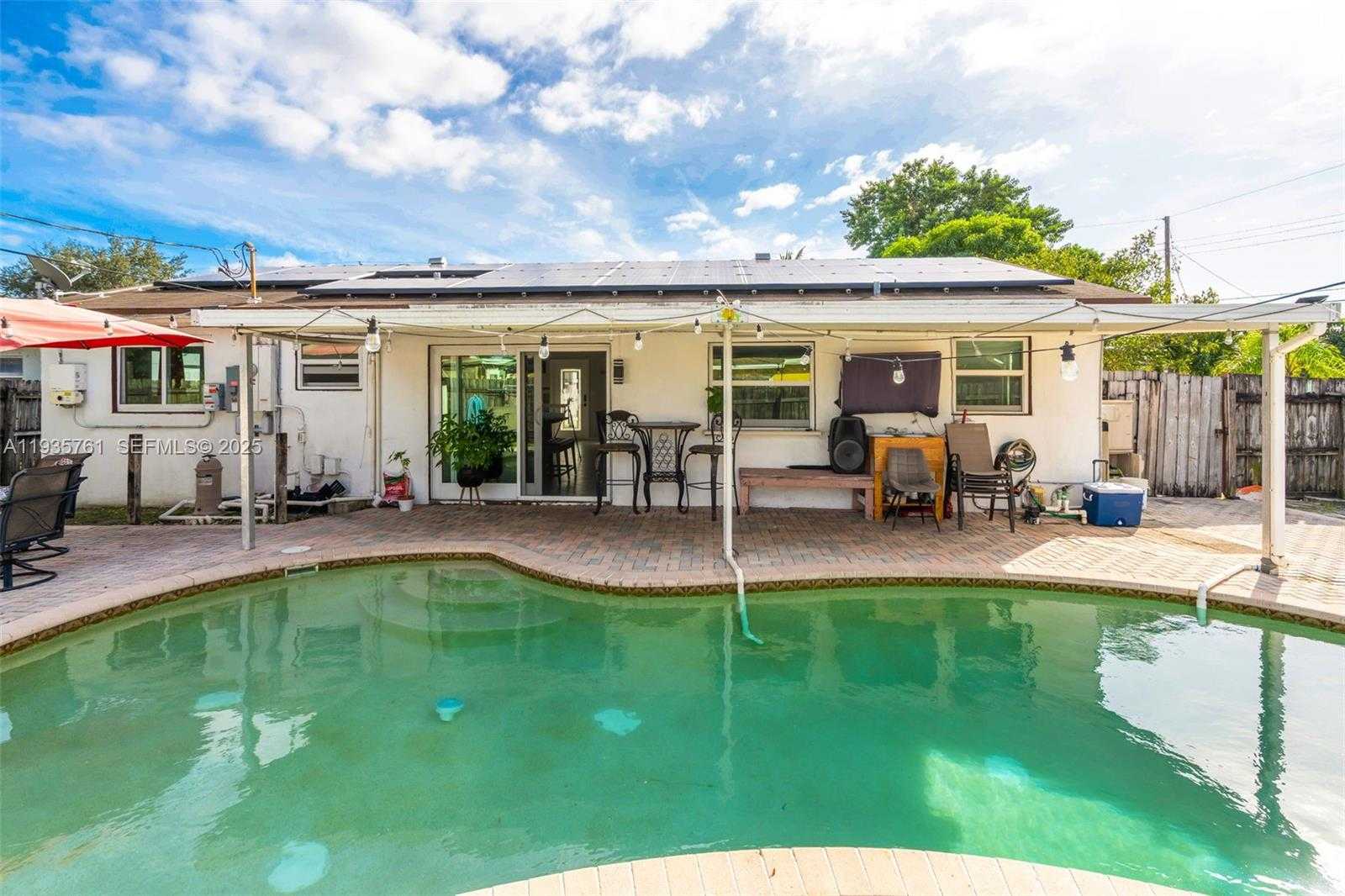 Small Image of 6841 NORTH WEST 7TH CT, Margate Number 21