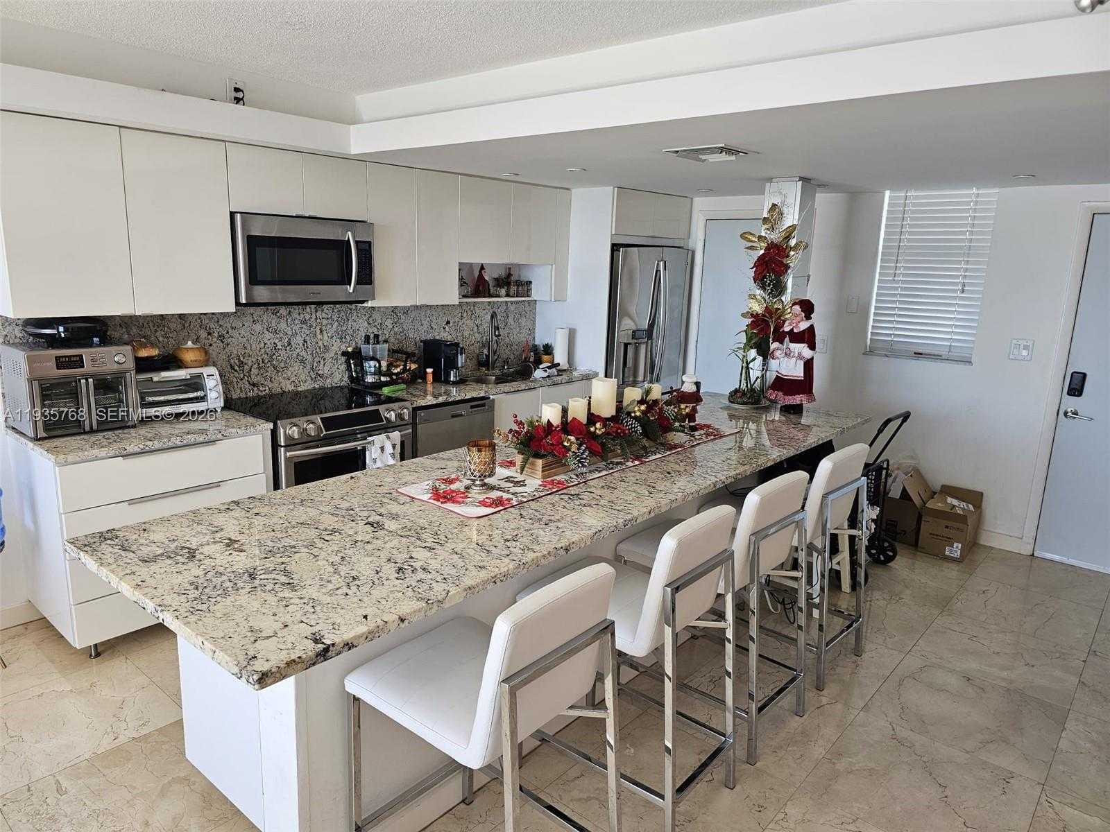Small Image of 3000 SOUTH MARCOS DR #P402, Aventura Number 2