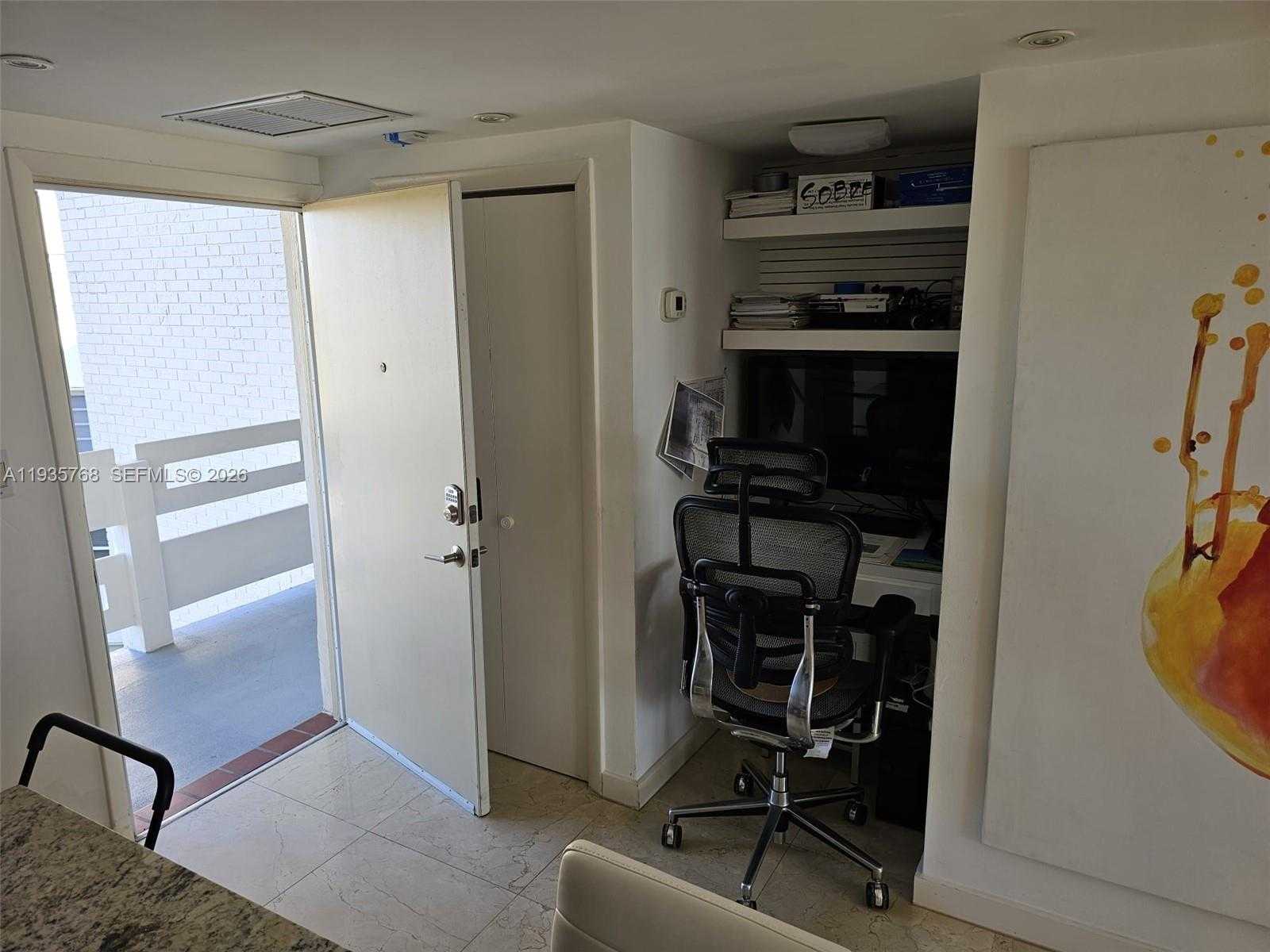 Small Image of 3000 SOUTH MARCOS DR #P402, Aventura Number 3