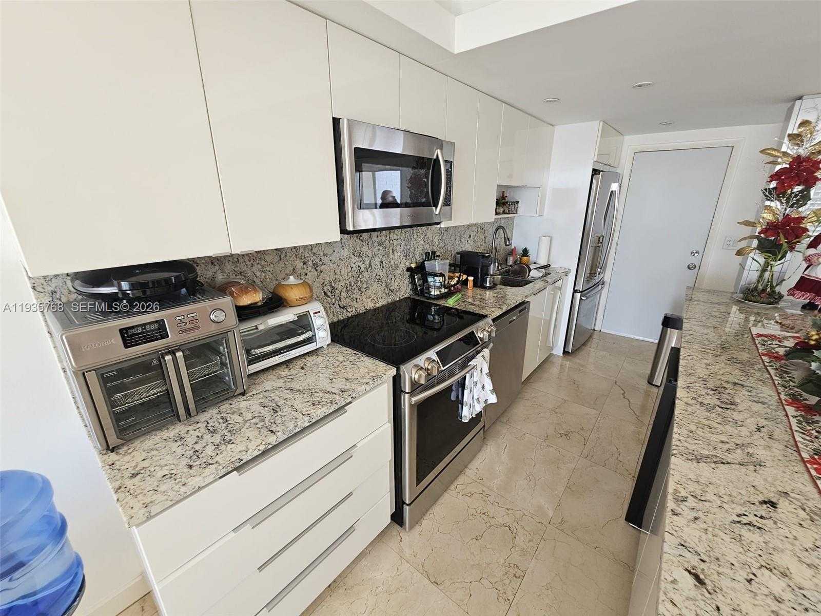 Small Image of 3000 SOUTH MARCOS DR #P402, Aventura Number 6