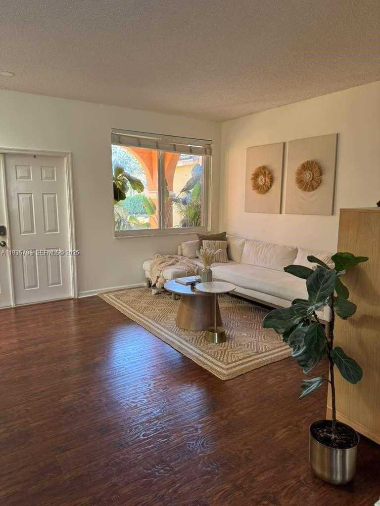 Small Image of 1463 BANYAN WAY, Weston Number 4