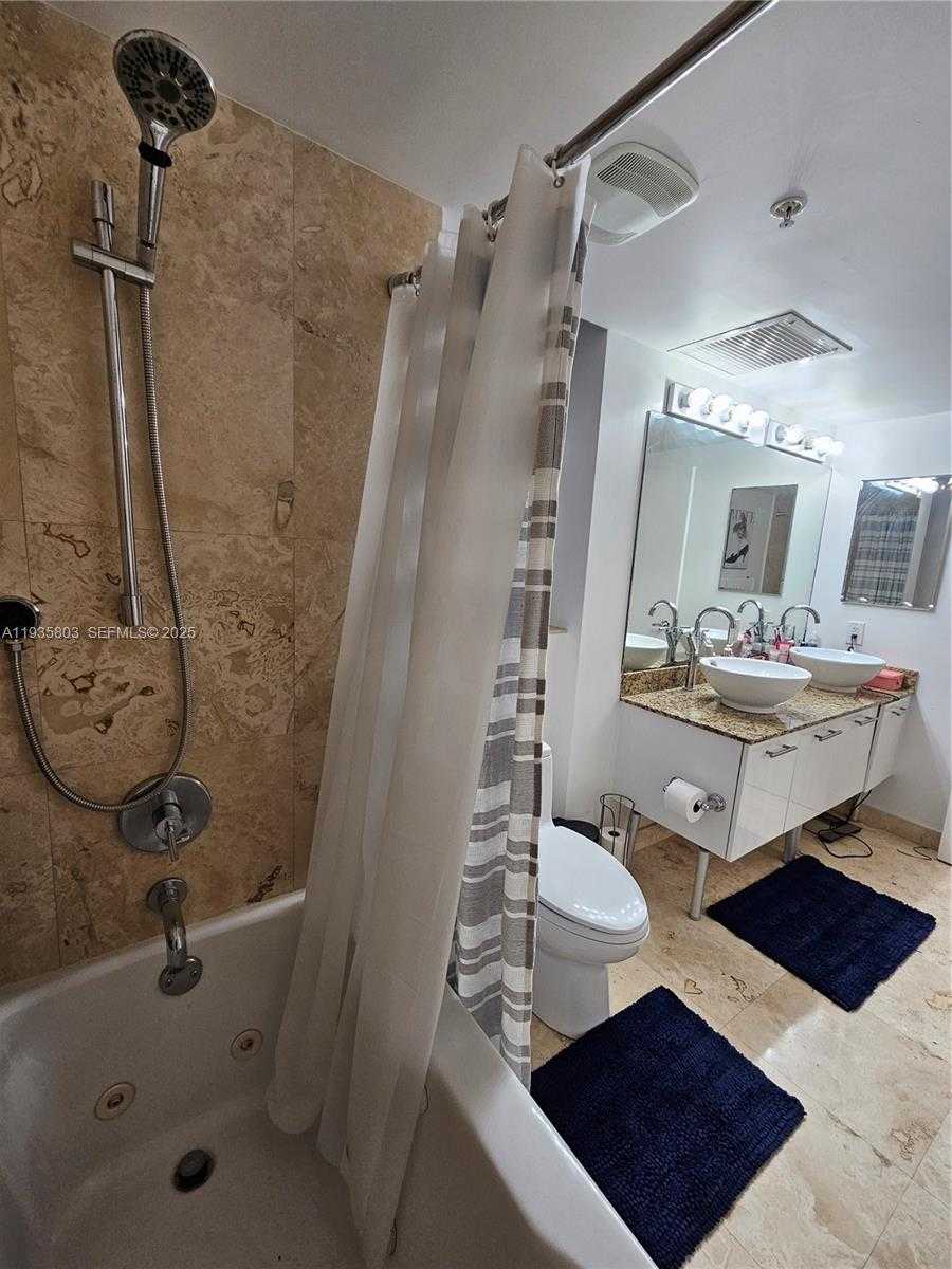 Small Image of 41 SOUTH EAST 5TH ST #1517, Miami Number 24