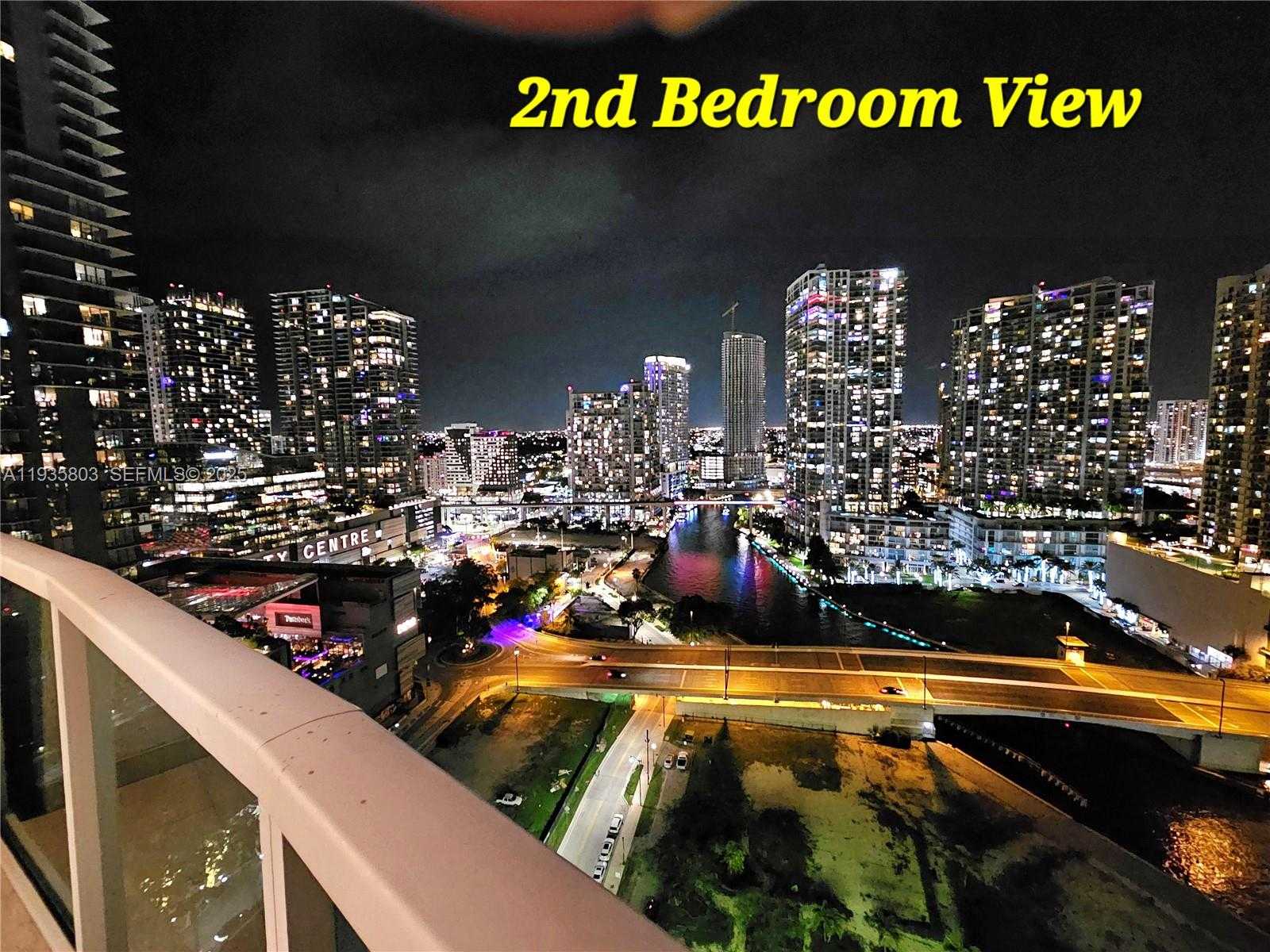 Small Image of 41 SOUTH EAST 5TH ST #1517, Miami Number 32