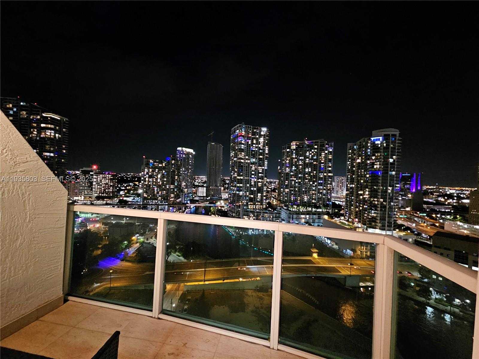 Small Image of 41 SOUTH EAST 5TH ST #1517, Miami Number 75