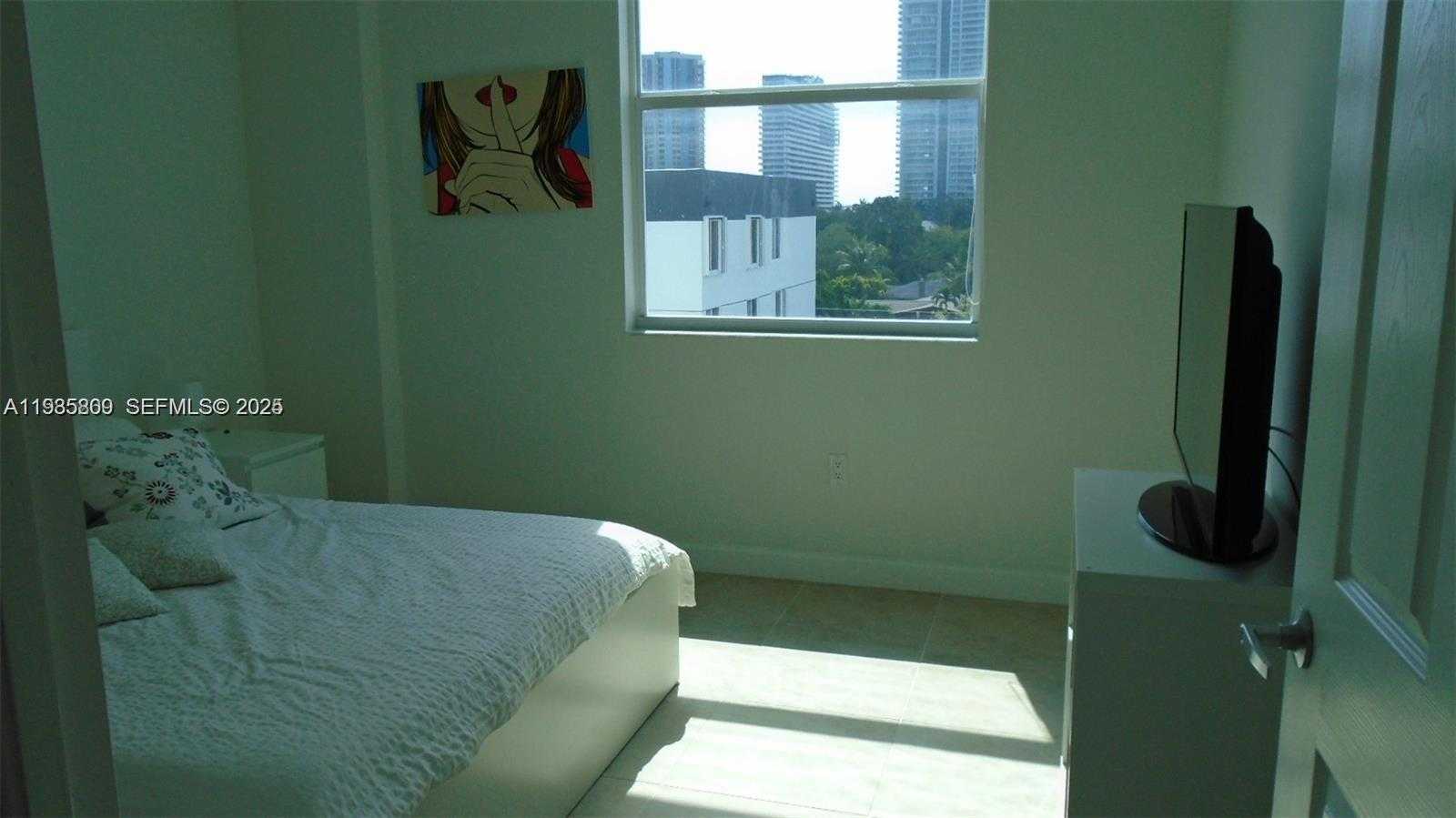 Small Image of 1723 SOUTH WEST 2ND AVE #608, Miami Number 5