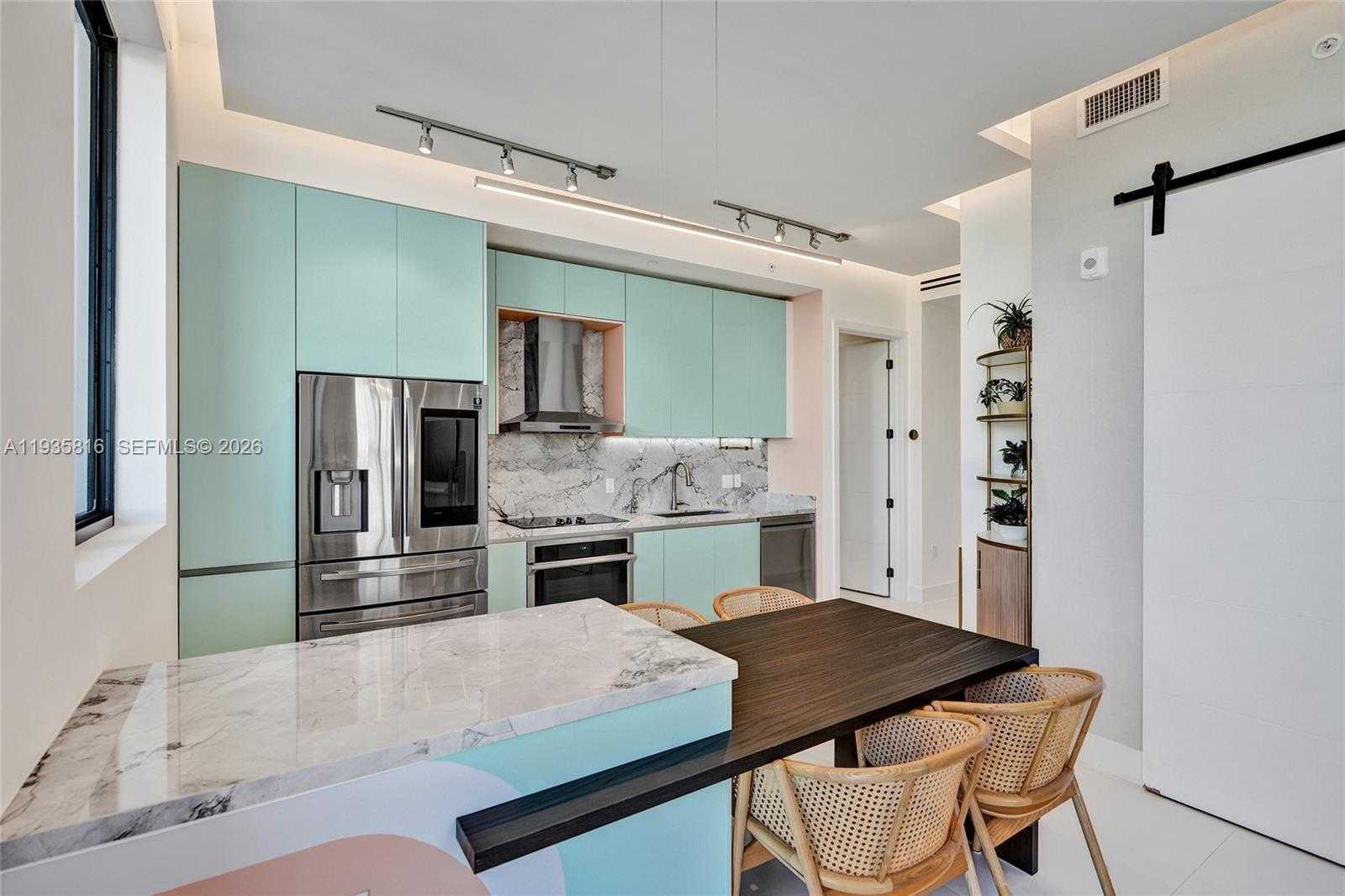 Small Image of 1030 15TH ST #PH5, Miami Beach Number 12