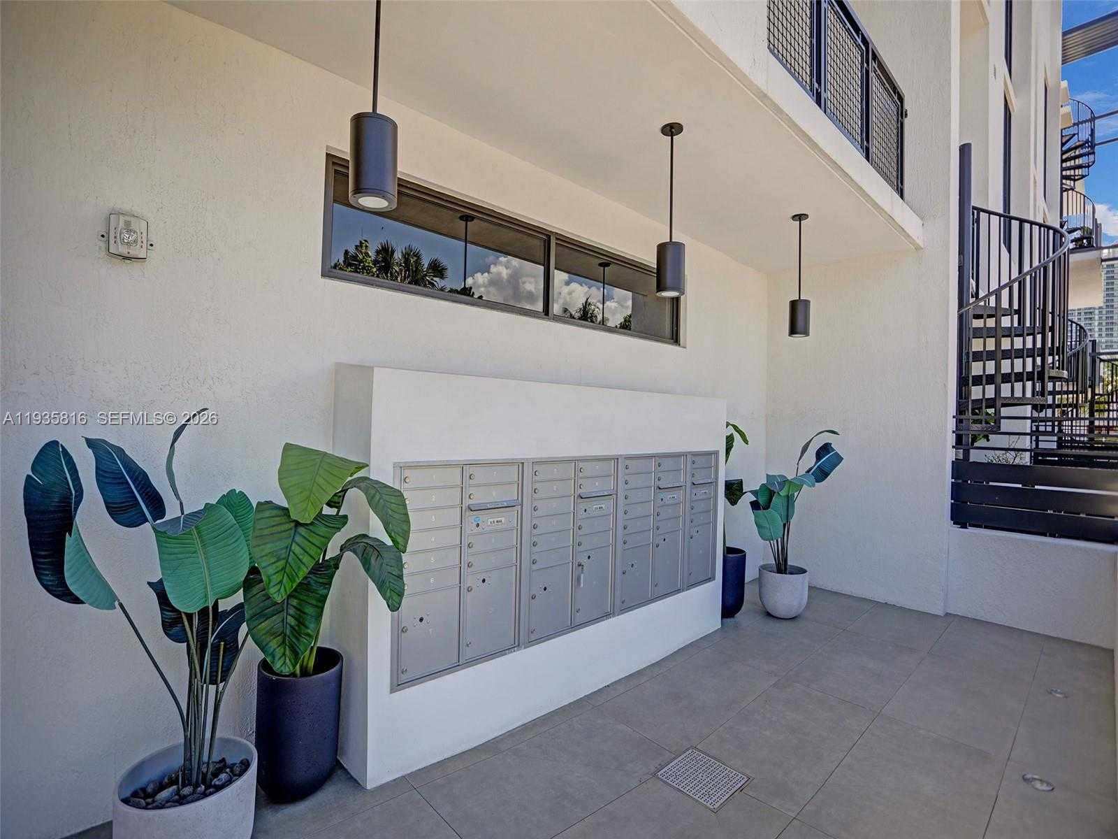 Small Image of 1030 15TH ST #PH5, Miami Beach Number 30