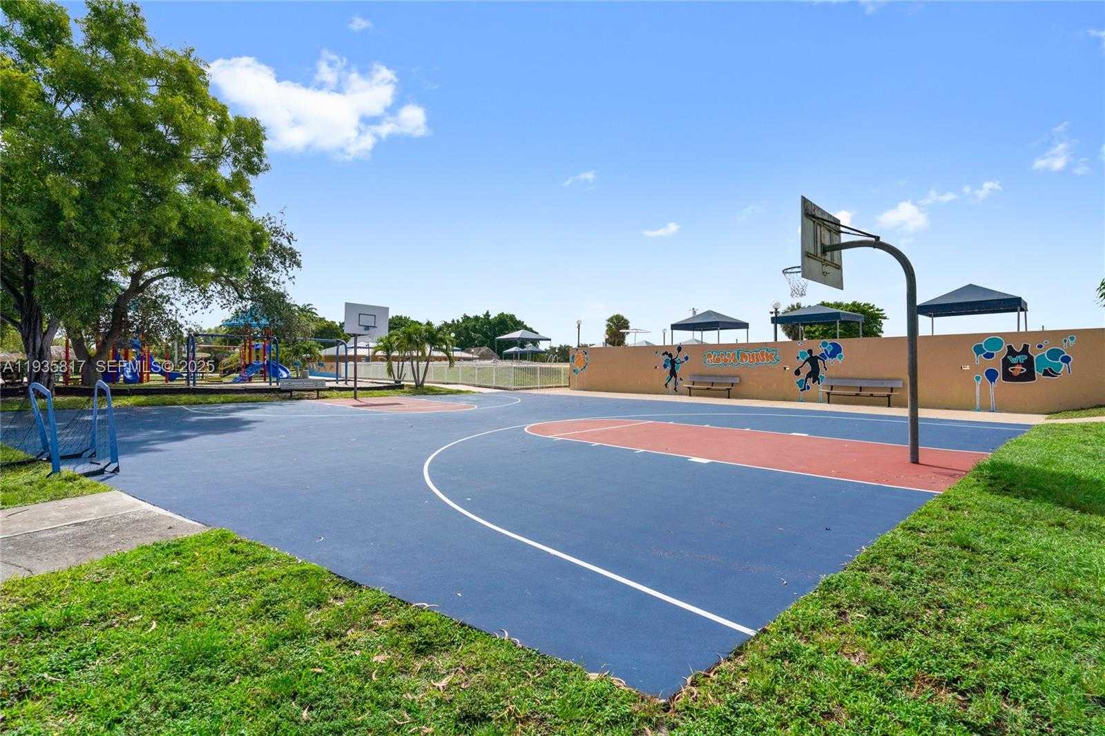 Small Image of 13611 SOUTH WEST 77TH ST, Miami Number 2