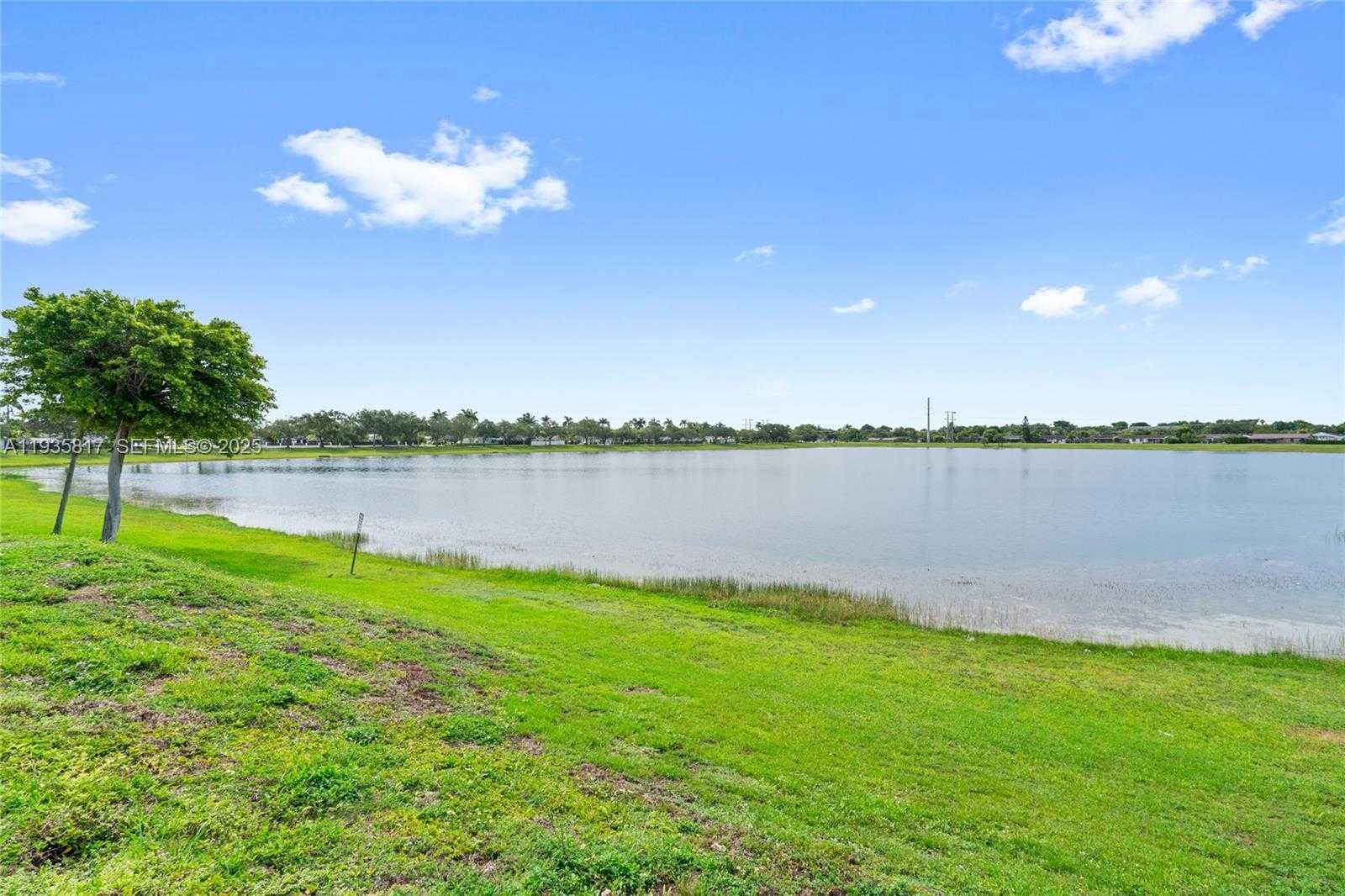 Small Image of 13611 SOUTH WEST 77TH ST, Miami Number 20