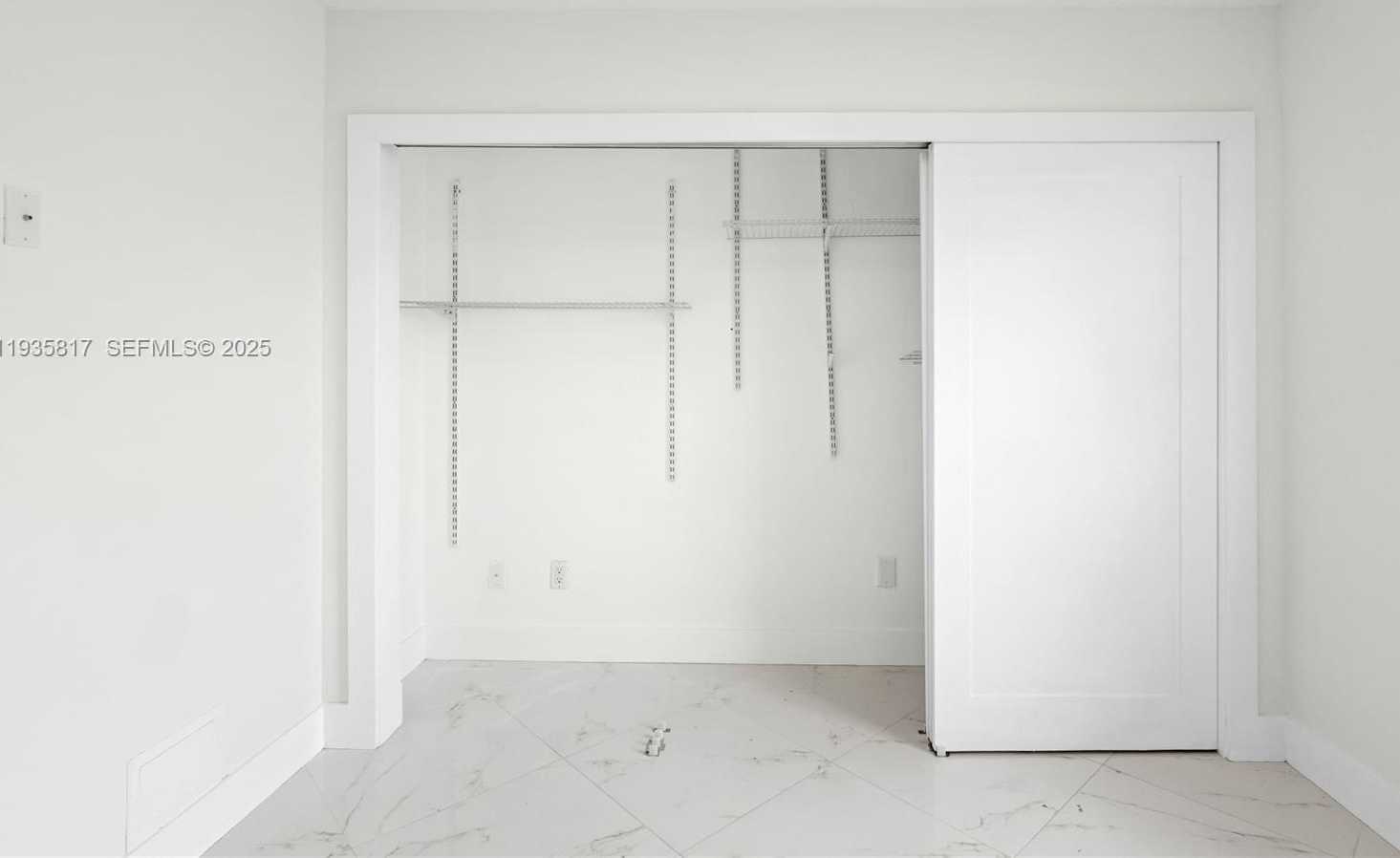 Small Image of 13611 SOUTH WEST 77TH ST, Miami Number 28