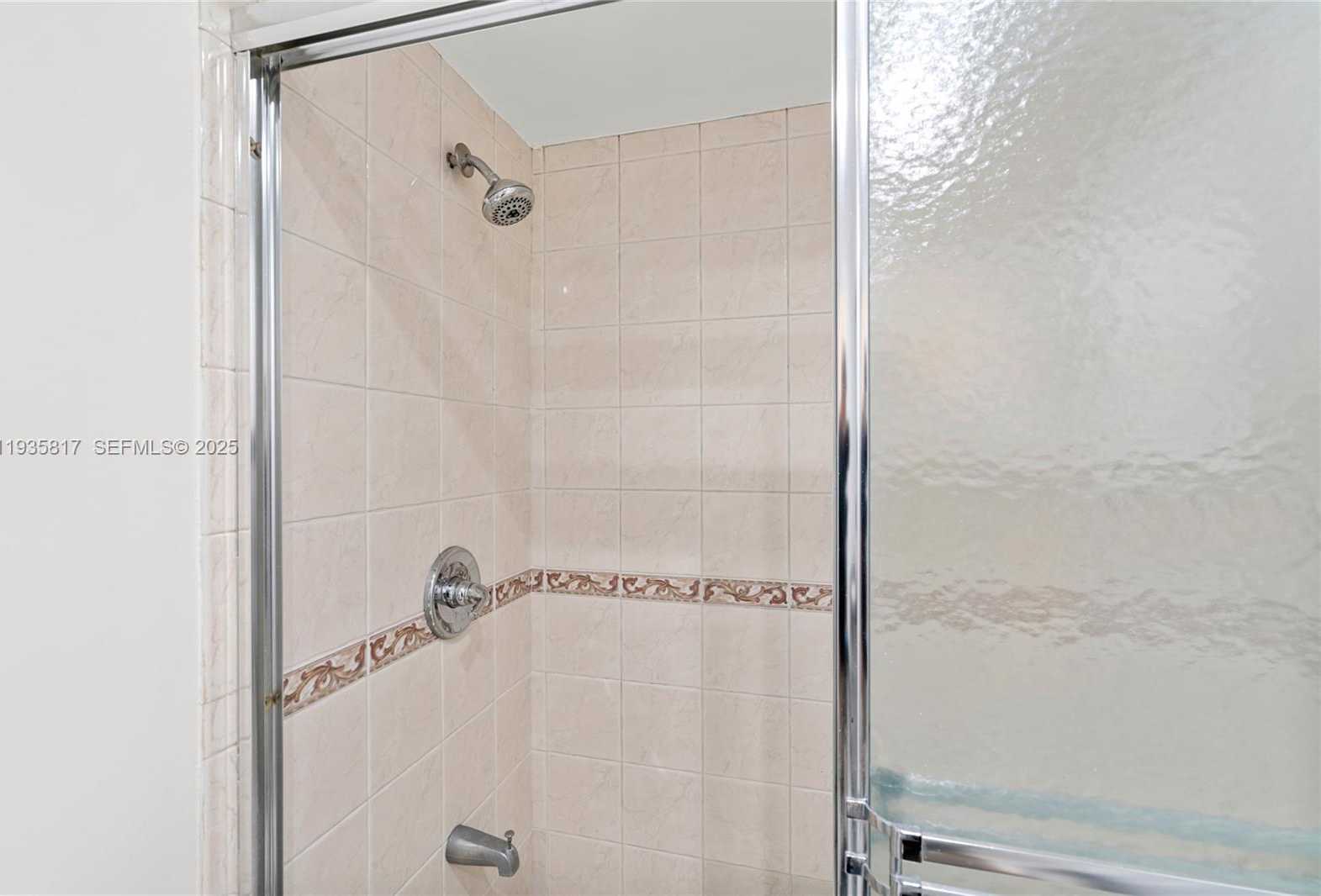 Small Image of 13611 SOUTH WEST 77TH ST, Miami Number 36