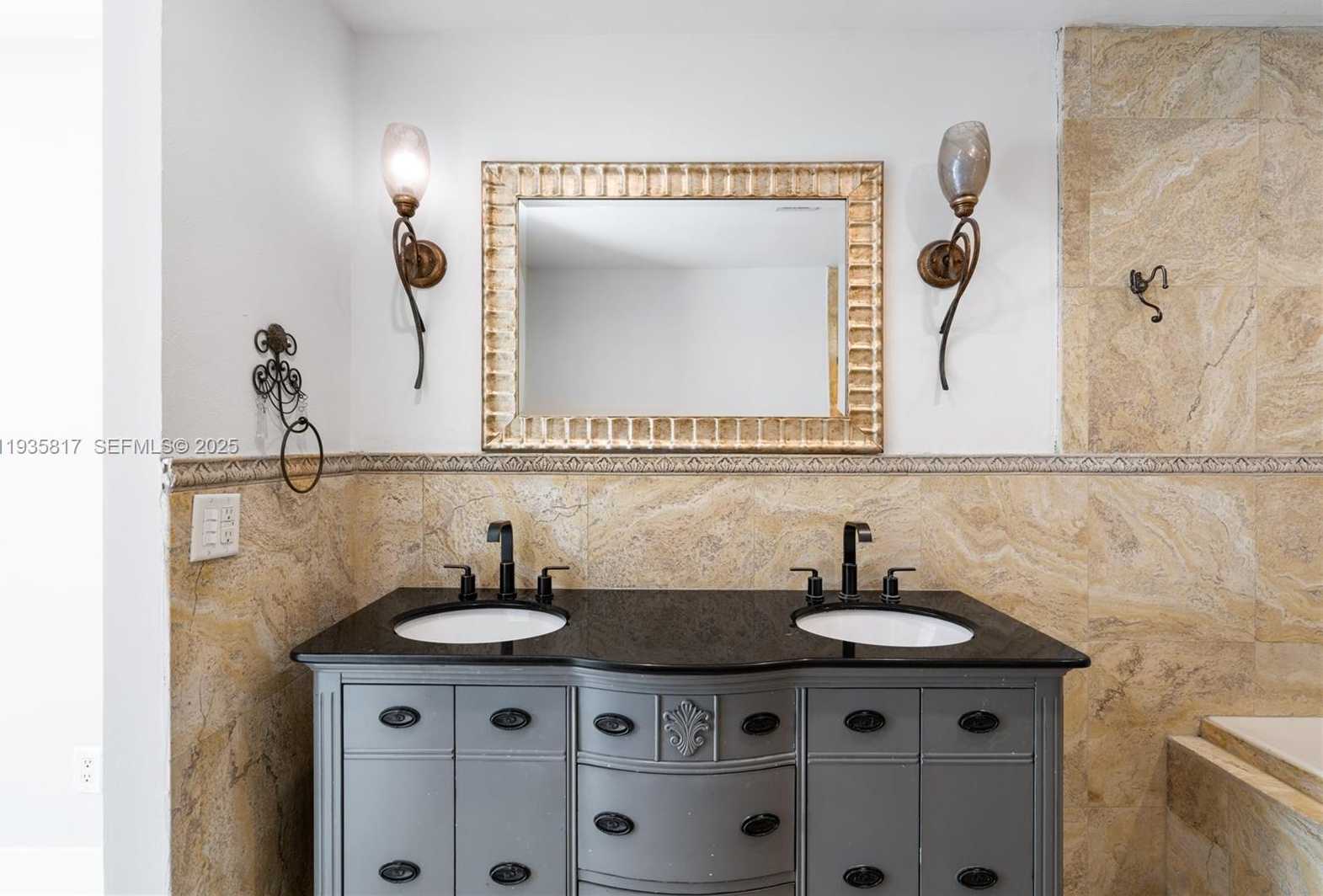 Small Image of 13611 SOUTH WEST 77TH ST, Miami Number 41