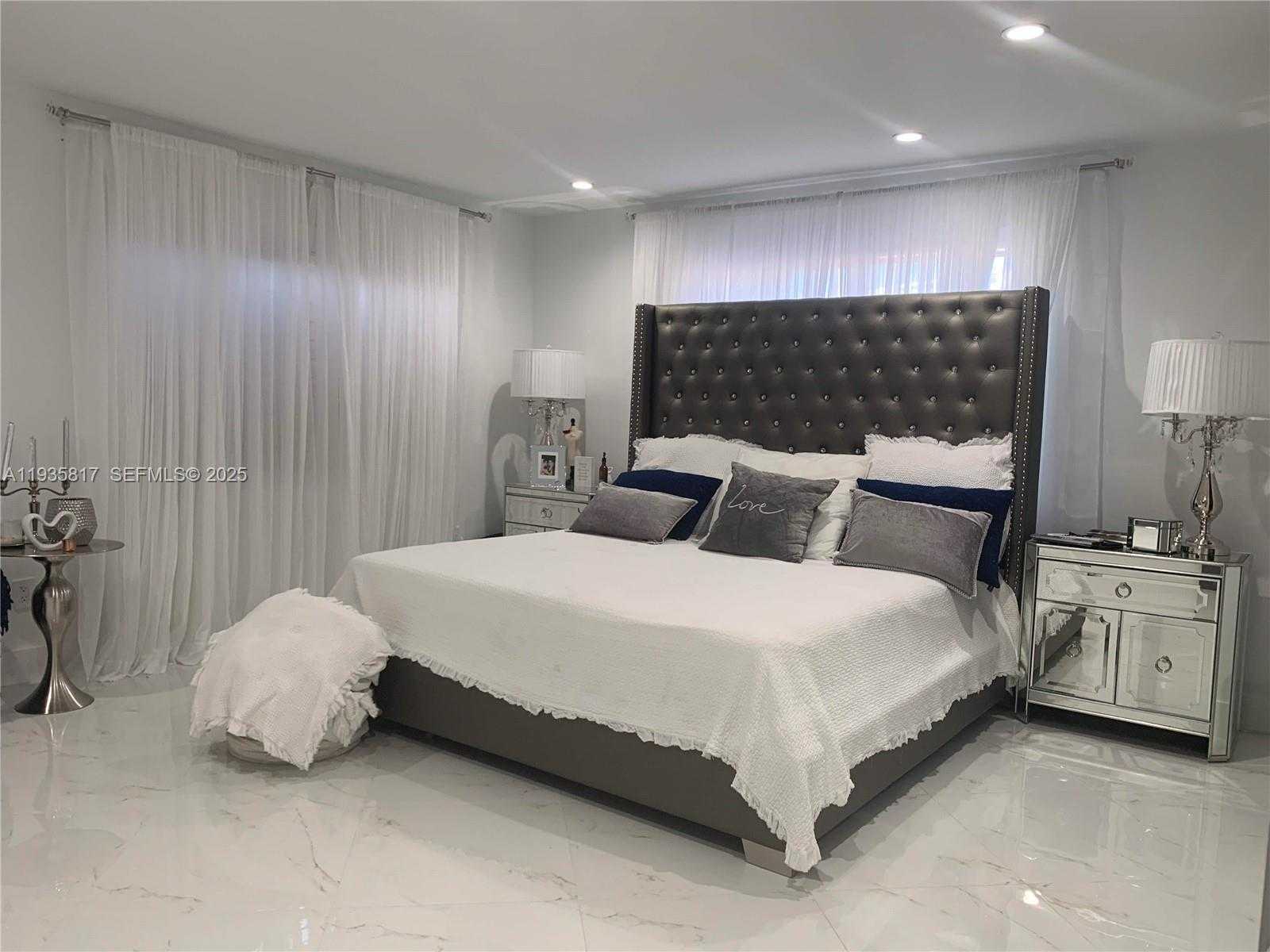 Small Image of 13611 SOUTH WEST 77TH ST, Miami Number 43