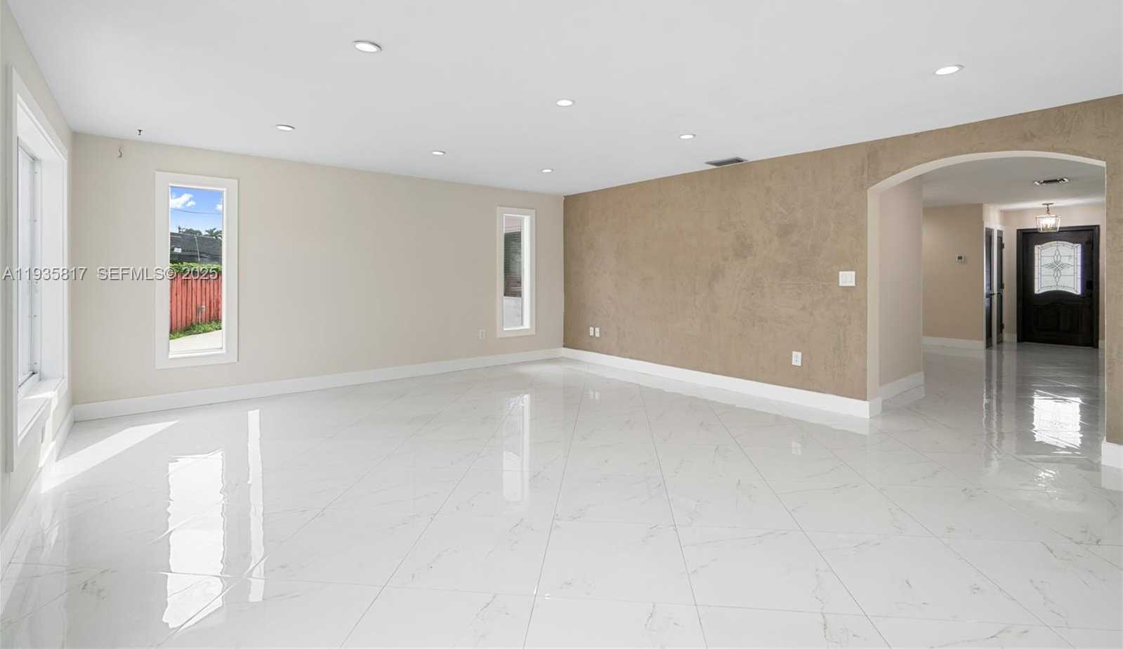 Small Image of 13611 SOUTH WEST 77TH ST, Miami Number 49