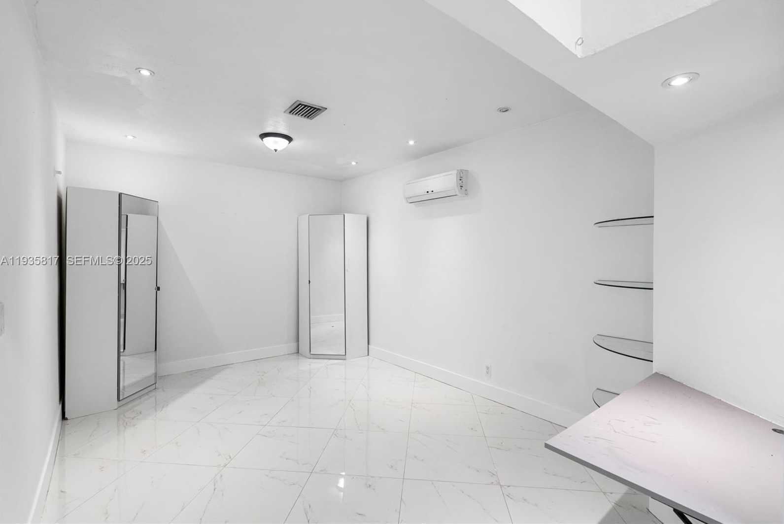 Small Image of 13611 SOUTH WEST 77TH ST, Miami Number 54