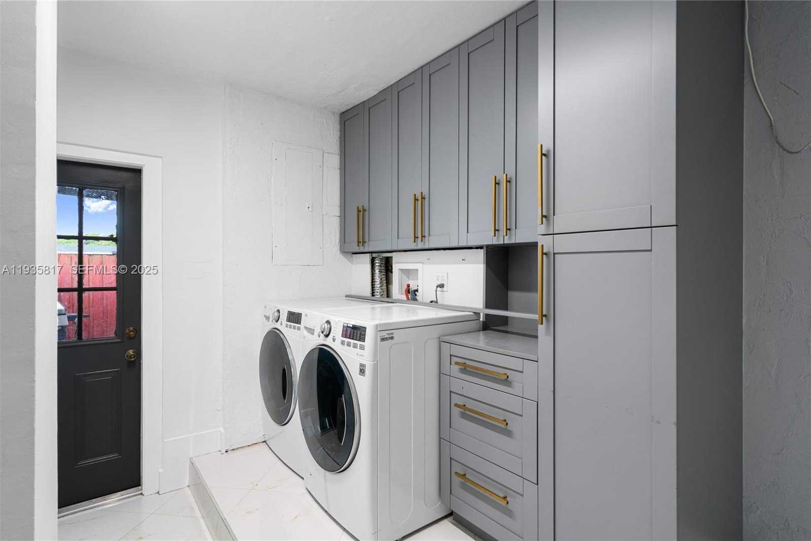 Small Image of 13611 SOUTH WEST 77TH ST, Miami Number 55