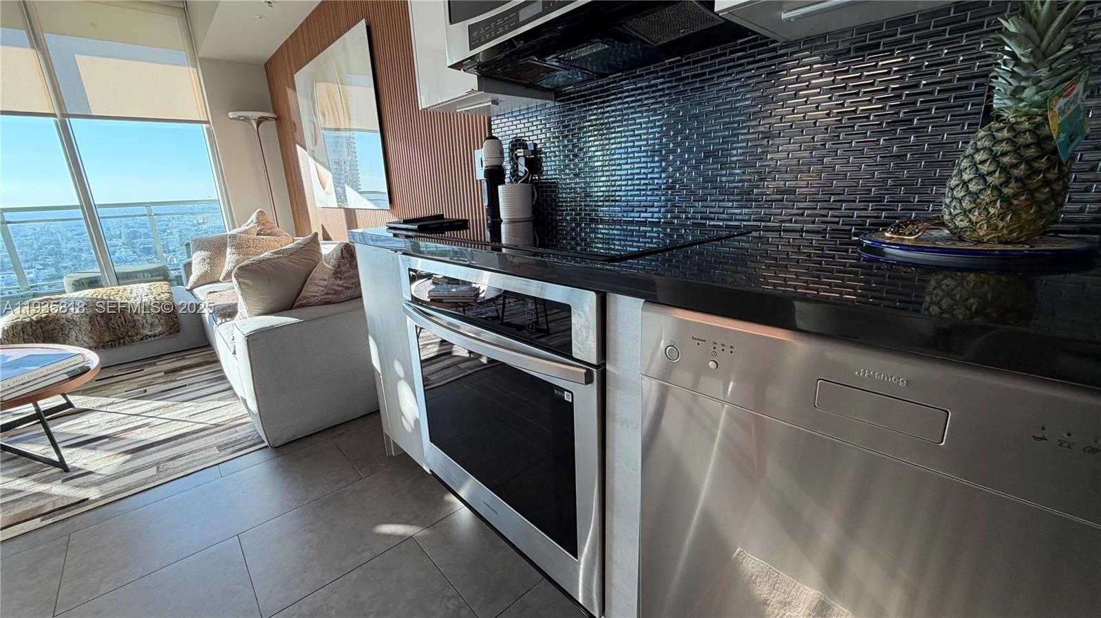 Small Image of 92 SOUTH WEST 3RD ST #3607, Miami Number 14