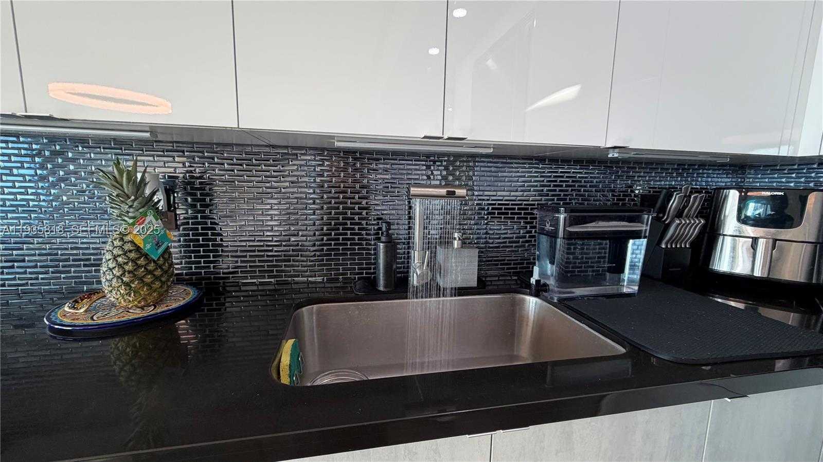 Small Image of 92 SOUTH WEST 3RD ST #3607, Miami Number 15