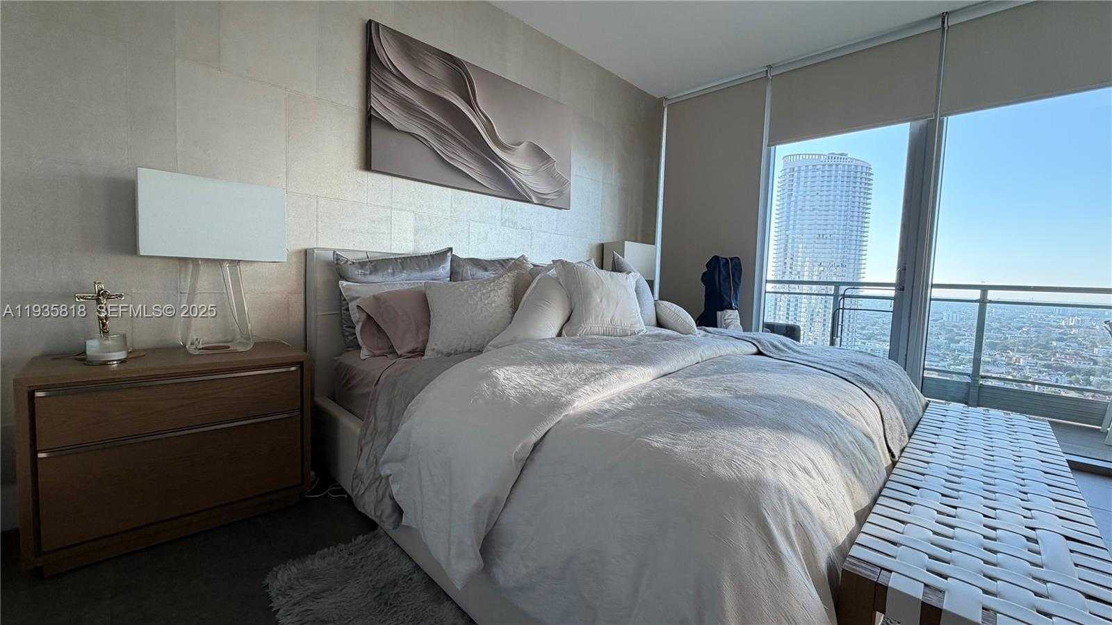 Small Image of 92 SOUTH WEST 3RD ST #3607, Miami Number 23