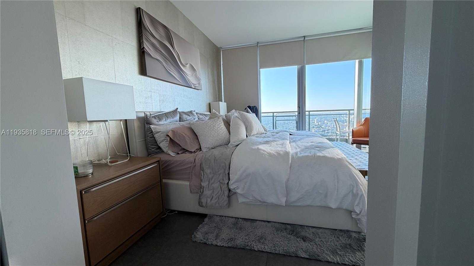 Small Image of 92 SOUTH WEST 3RD ST #3607, Miami Number 24