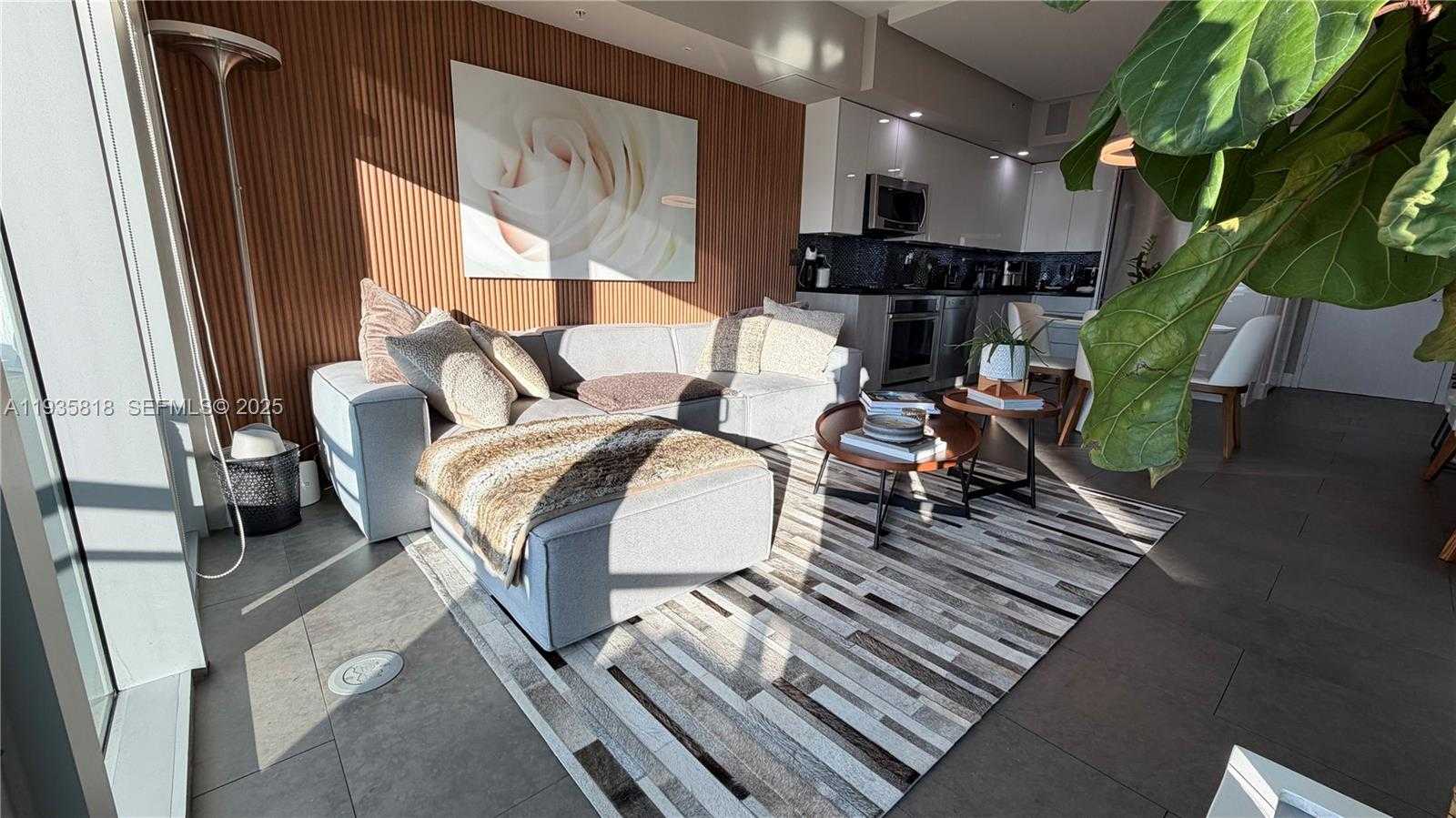 Small Image of 92 SOUTH WEST 3RD ST #3607, Miami Number 9