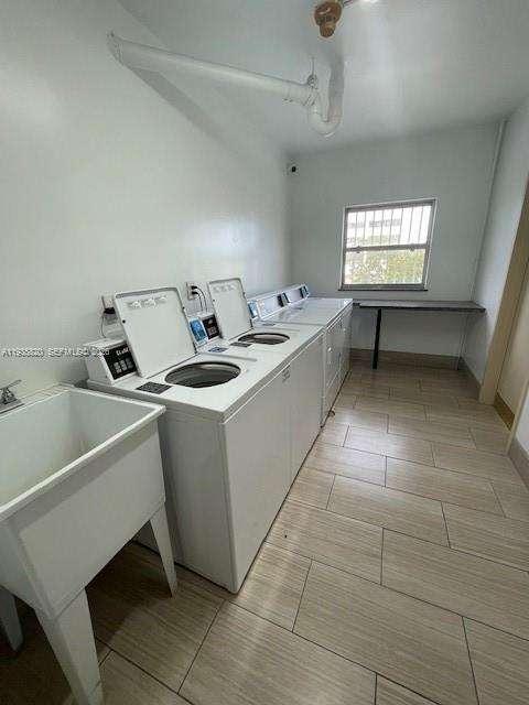 Small Image of 1455 NORTH TREASURE DR #3O, North Bay Village Number 11