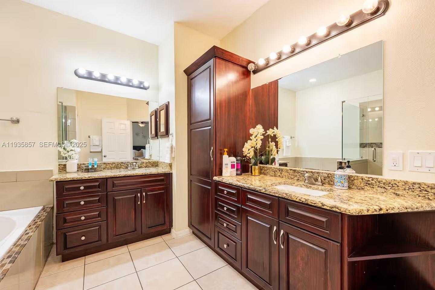 Small Image of 2139 MALLARD CREEK CIR, Kissimmee Number 13