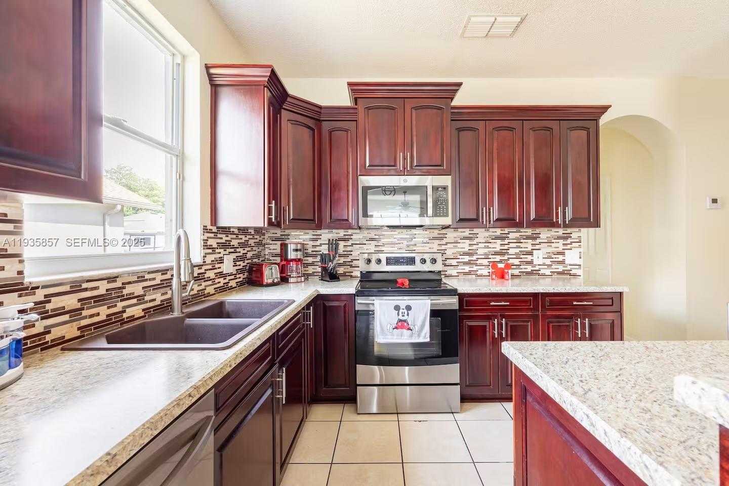 Small Image of 2139 MALLARD CREEK CIR, Kissimmee Number 4