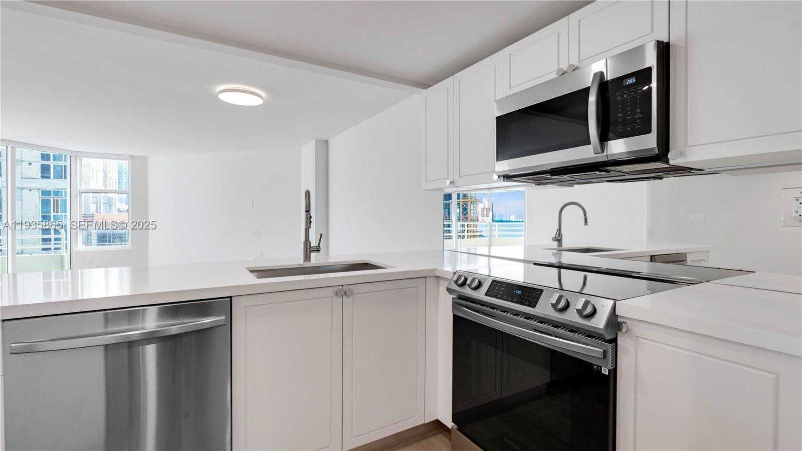 Small Image of 555 NORTH EAST 34TH ST #2209, Miami Number 10