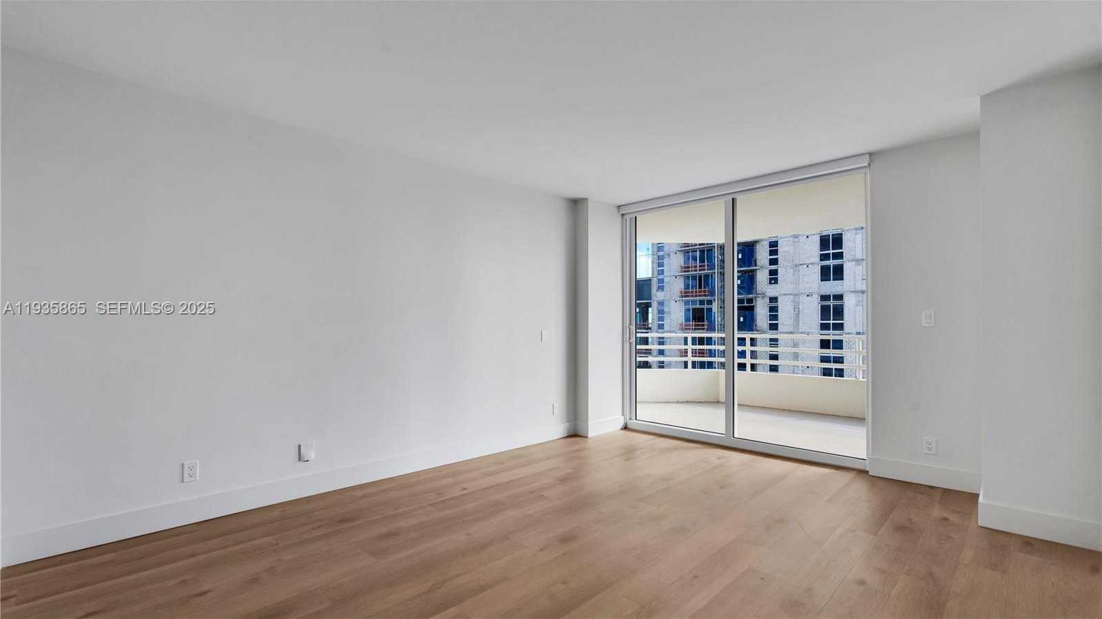 Small Image of 555 NORTH EAST 34TH ST #2209, Miami Number 21