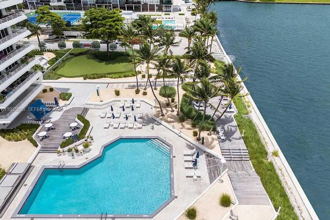 Small Image of 555 NORTH EAST 34TH ST #2209, Miami Number 3