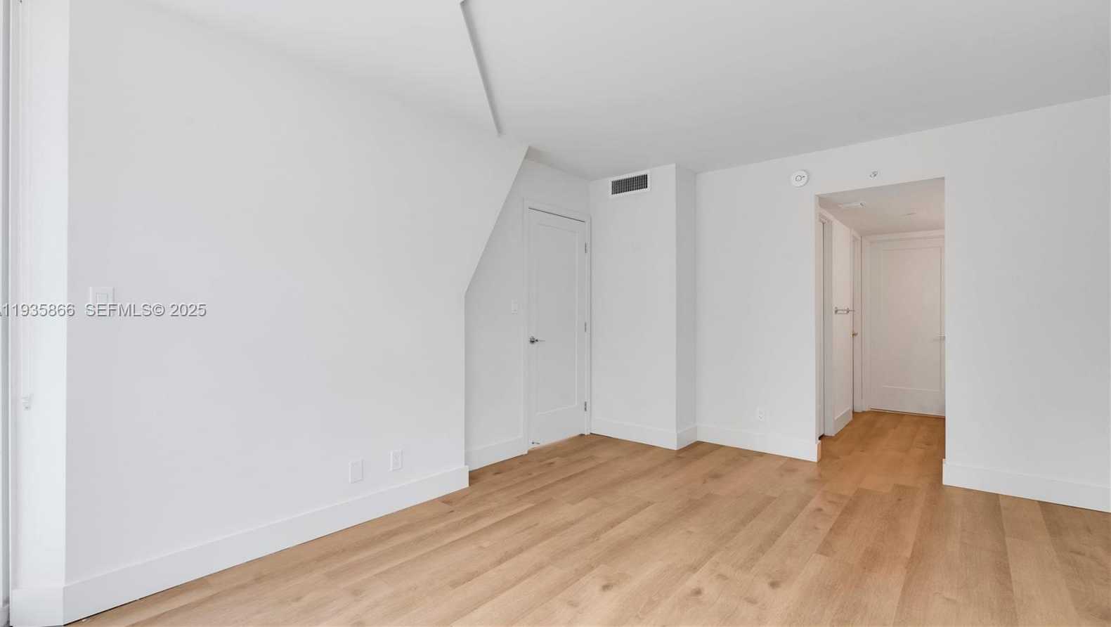 Small Image of 555 NORTH EAST 34TH ST #607, Miami Number 16