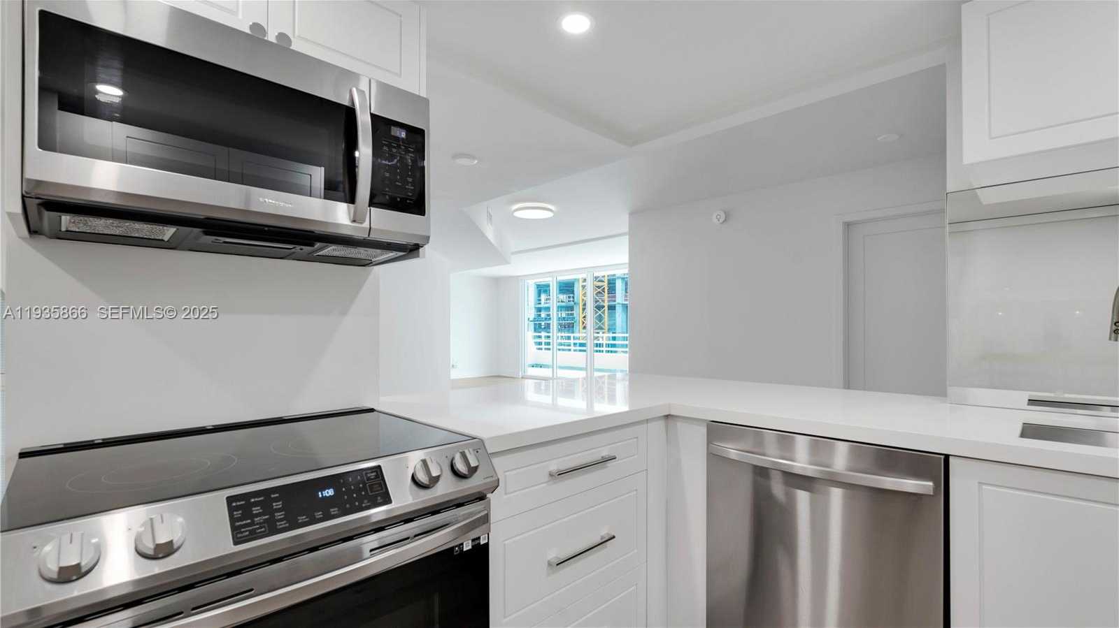 Small Image of 555 NORTH EAST 34TH ST #607, Miami Number 5