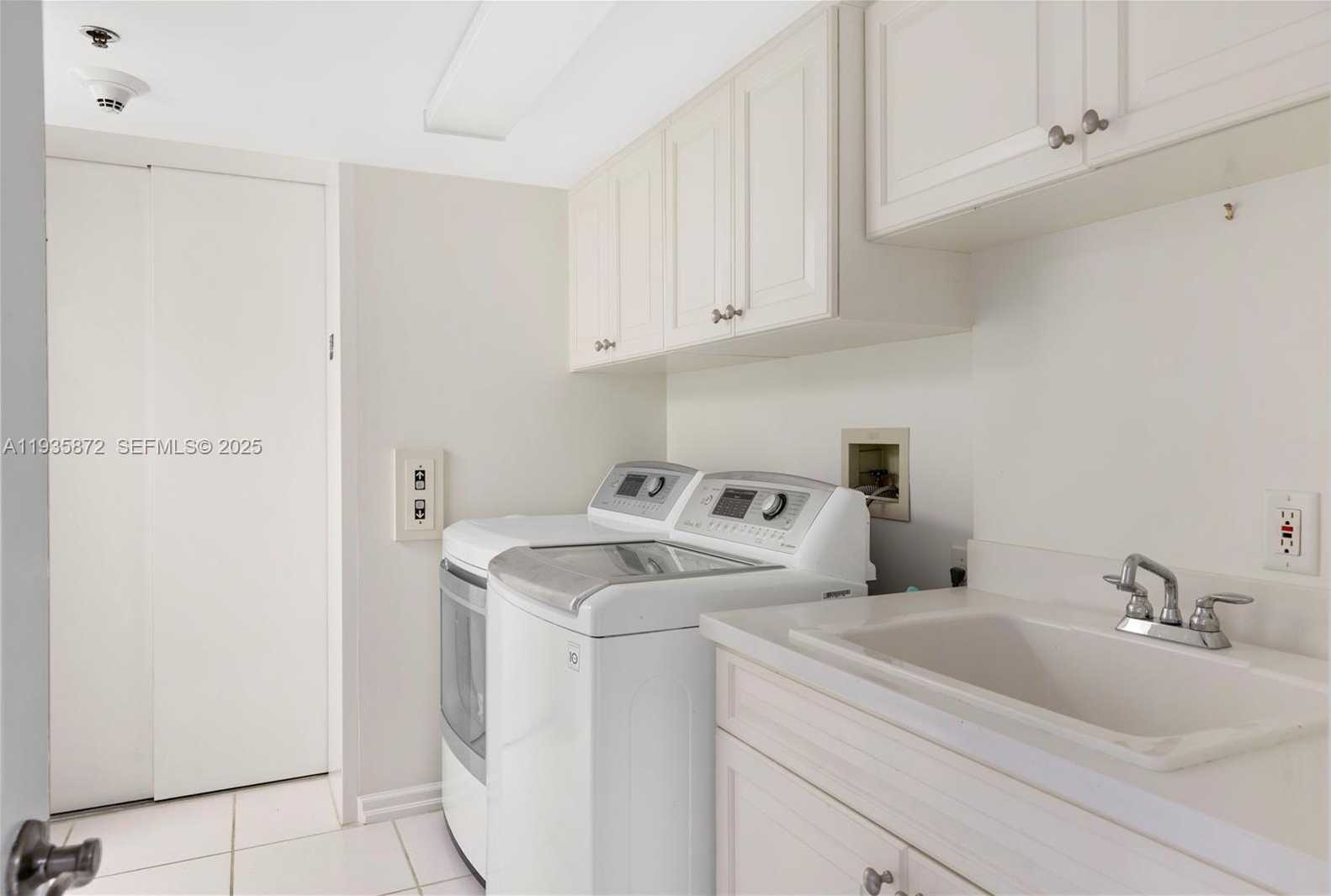 Small Image of 4000 NORTH HIGHWAY A1A #502, Hutchinson Island Number 29