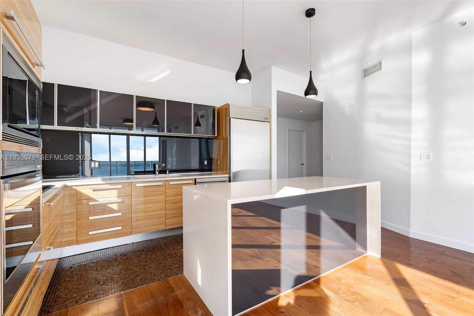 Small Image of 2020 NORTH BAYSHORE DR #3510, Miami Number 12